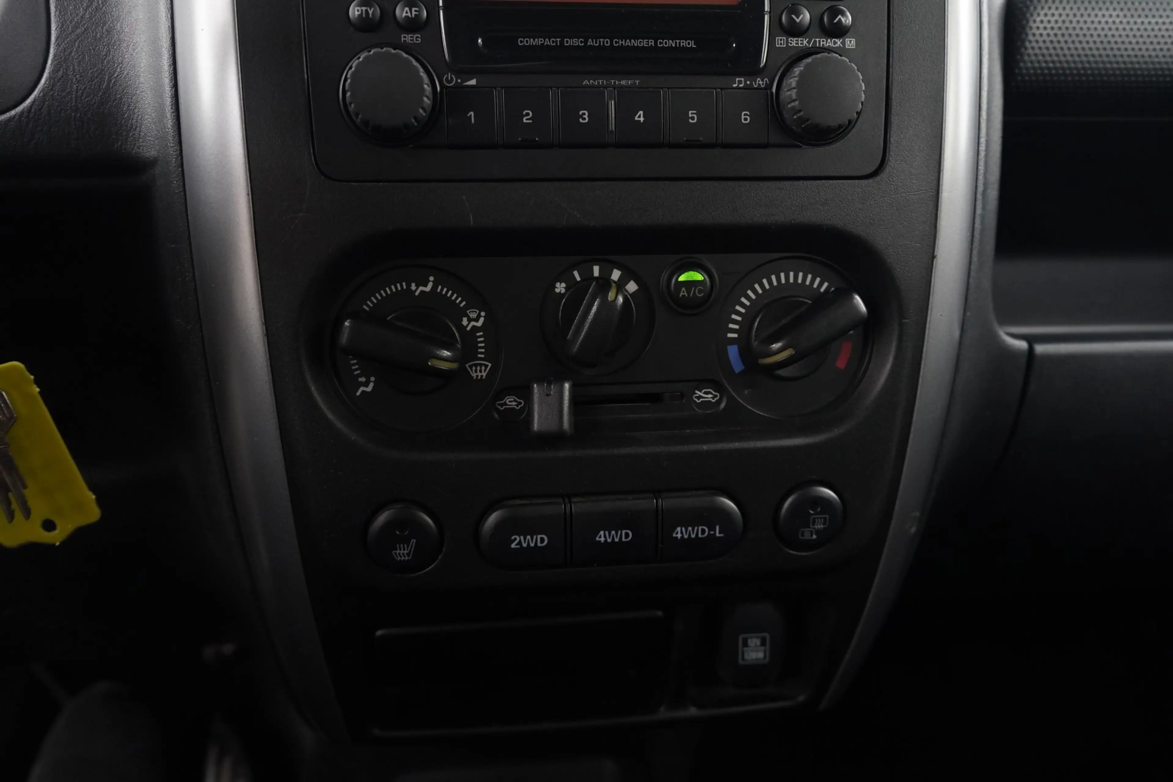 Suzuki Jimny 1.3 Style! 4WD, Leder, Airco, Trekhaak, Stoelv. — photo 8