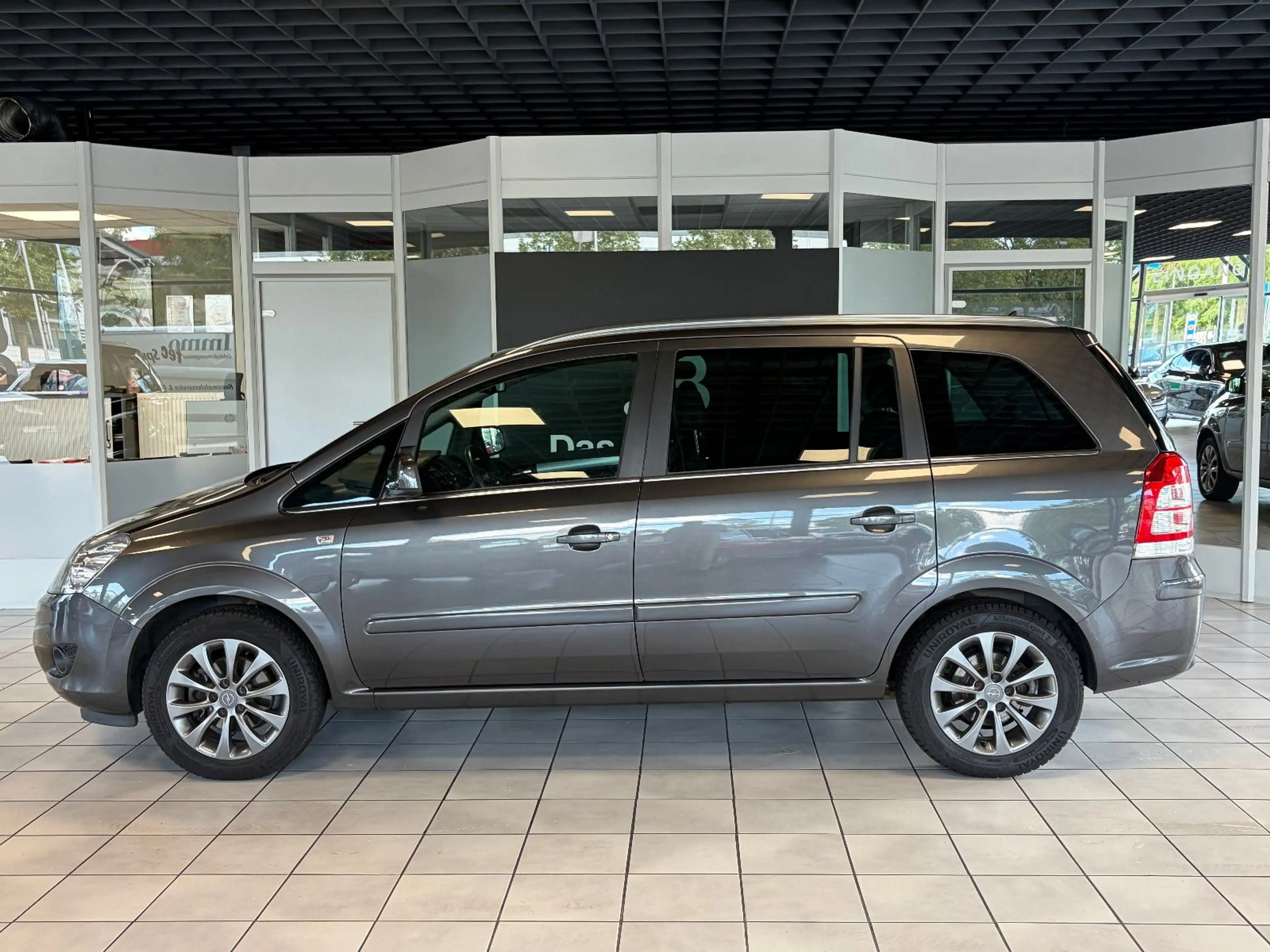 Opel Zafira B 1.8 Innovation "110 Jahre"·7 Sitzer·AHK — photo 7