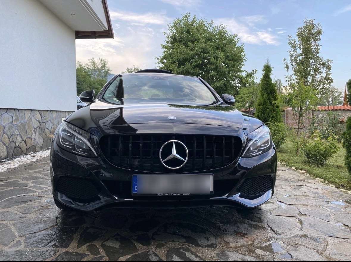 Second hand Mercedes Benz C-Class 