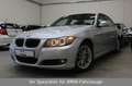 BMW 318 i Facelift*Steuerkette Neu*Automatik*Navi Srebrny - thumbnail 1