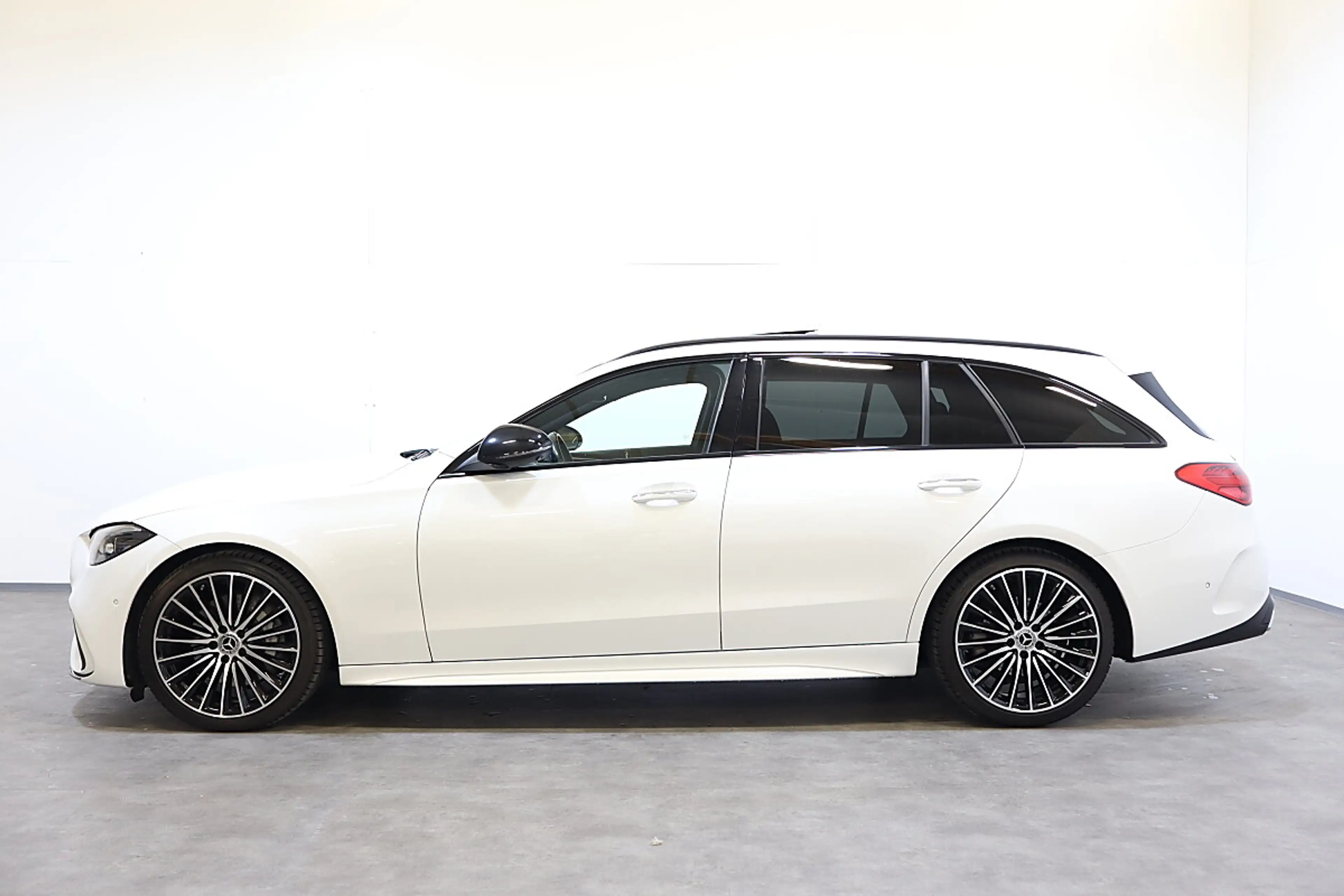 Mercedes-Benz C 220 d AMG | 4Matic|PANO|AHK|360°|Soundsystem — photo 7