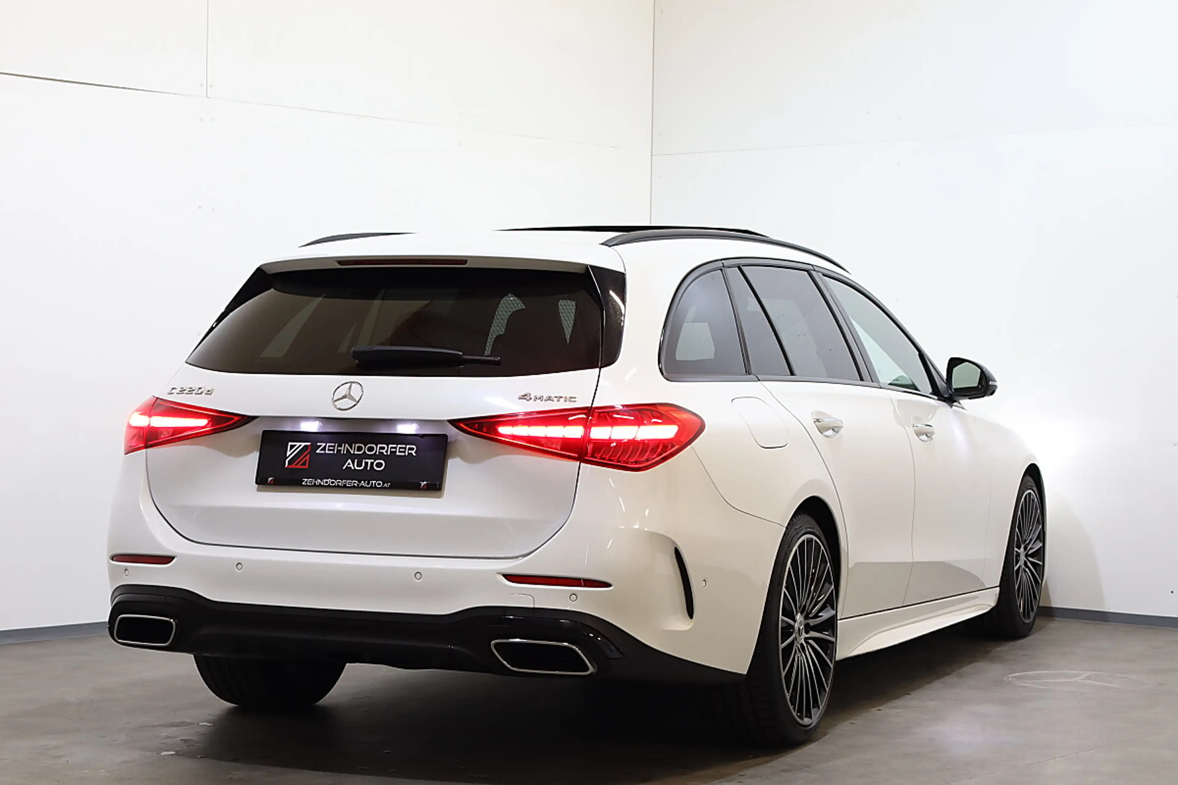Mercedes-Benz C 220 d AMG | 4Matic|PANO|AHK|360°|Soundsystem — photo 6