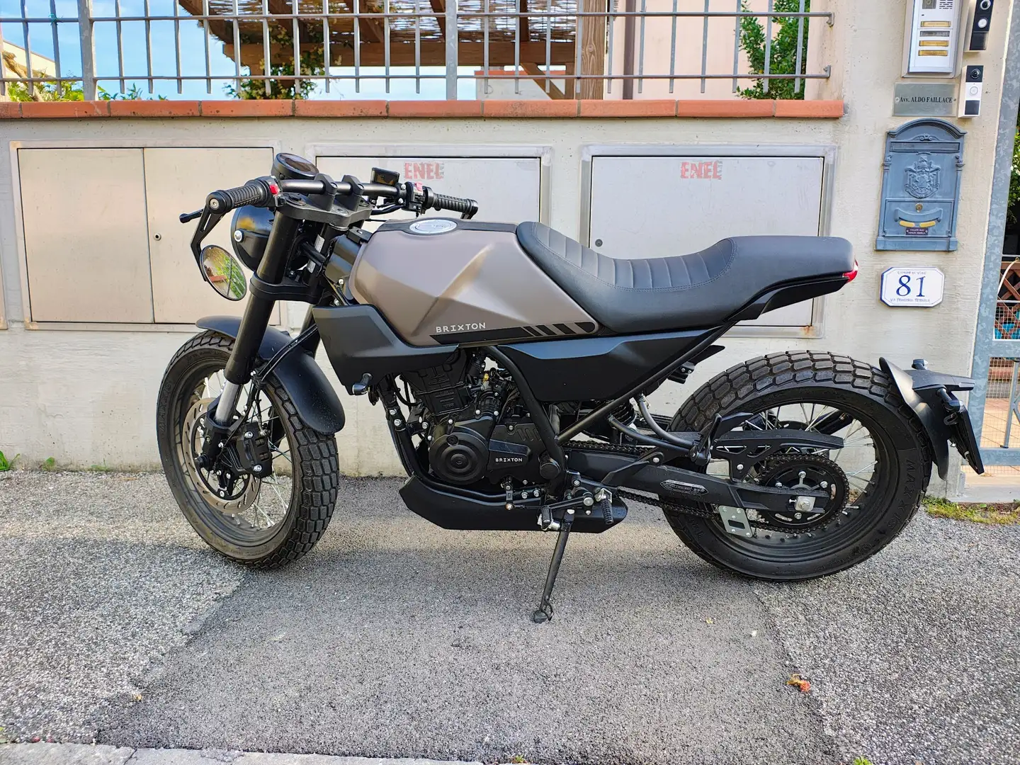 Brixton Crossfire 125 LC ABS Kahverengi - 2