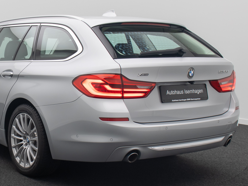 BMW 530 LuxuryLine Panoram 360°HUD HiFi DisplKey — photo 15