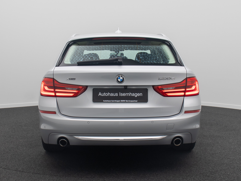 BMW 530 LuxuryLine Panoram 360°HUD HiFi DisplKey — photo 8