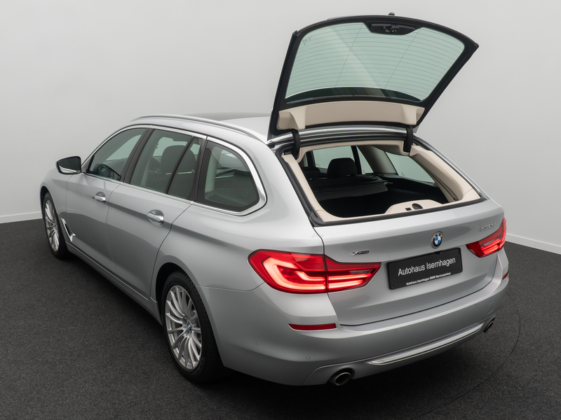 BMW 530 LuxuryLine Panoram 360°HUD HiFi DisplKey — photo 13