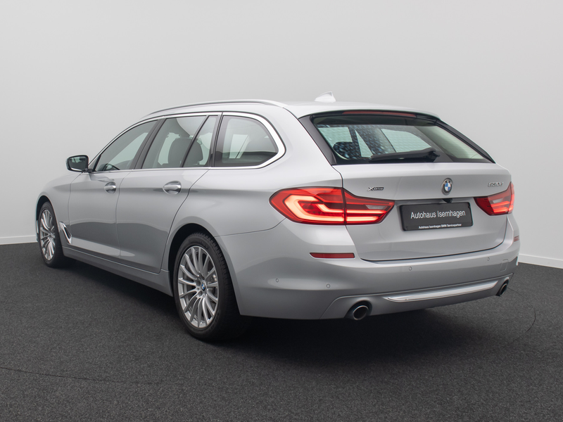 BMW 530 LuxuryLine Panoram 360°HUD HiFi DisplKey — photo 9