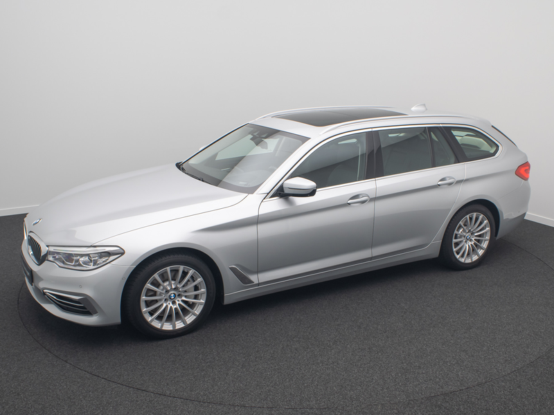 BMW 530 LuxuryLine Panoram 360°HUD HiFi DisplKey — photo 12
