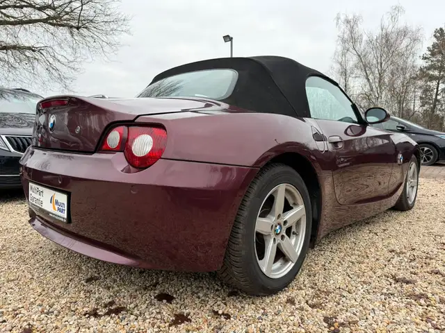 BMW Z4 view 4