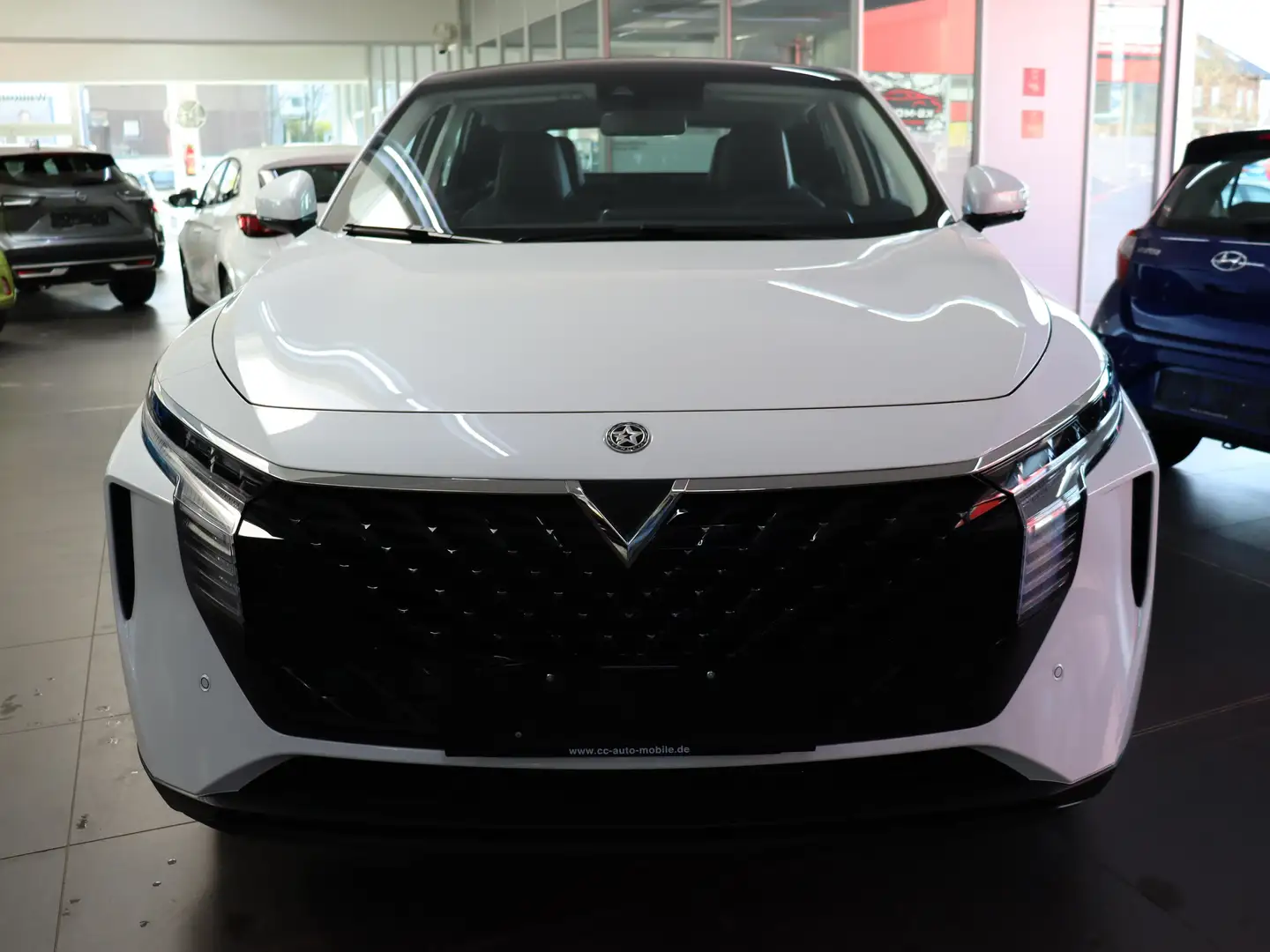 Dongfeng Sonstige Venucia V-Online Pano El. Heckkl.SOFORT Weiß - 2