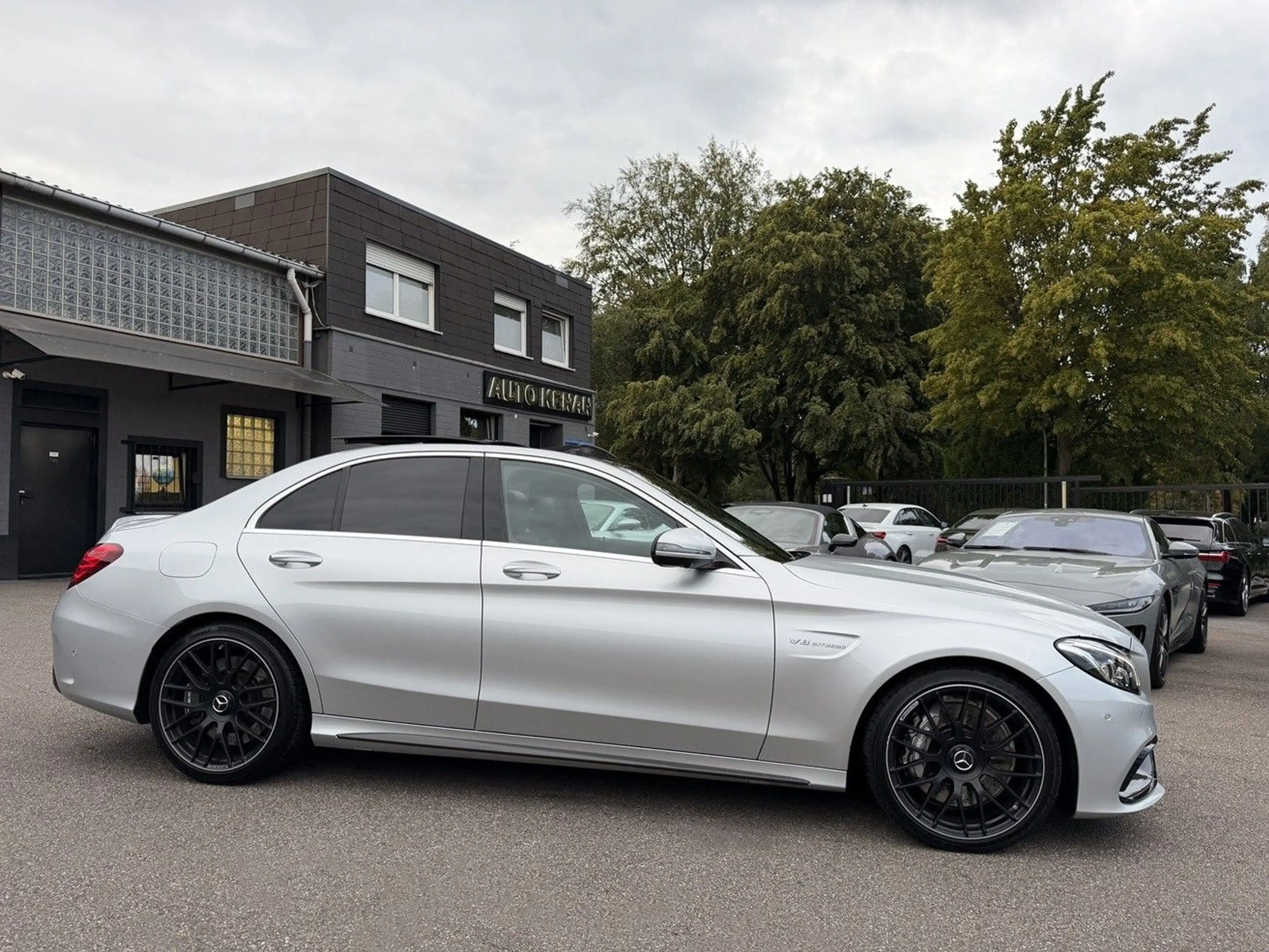 Mercedes-Benz C 63 AMG *DRIVERS/PERF.AGA/CARBON/DTR+/PANO/HUD* — photo 7