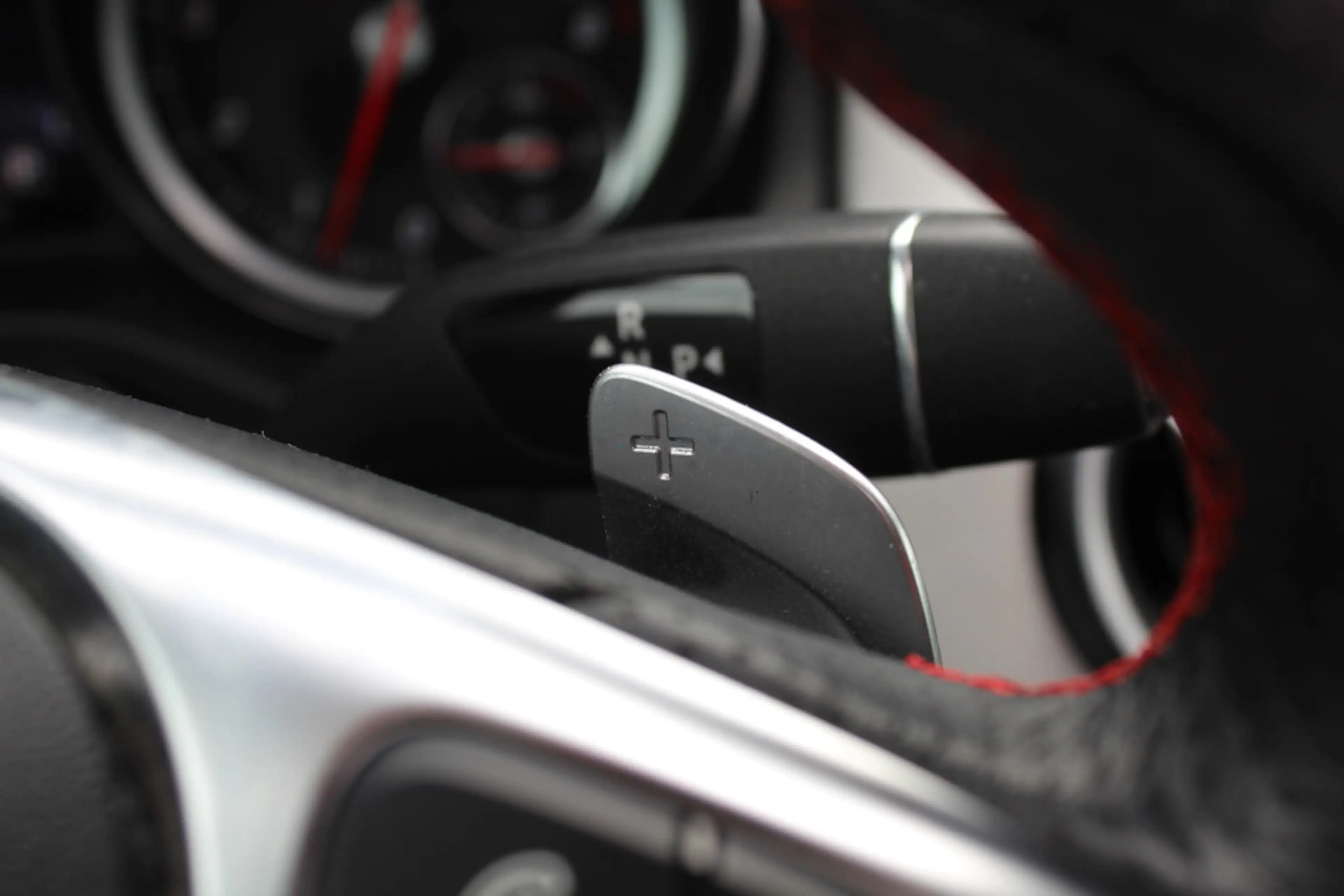 Mercedes-Benz GLA 180 Business Solution AMG Night Upgrade / Camera / App — photo 28