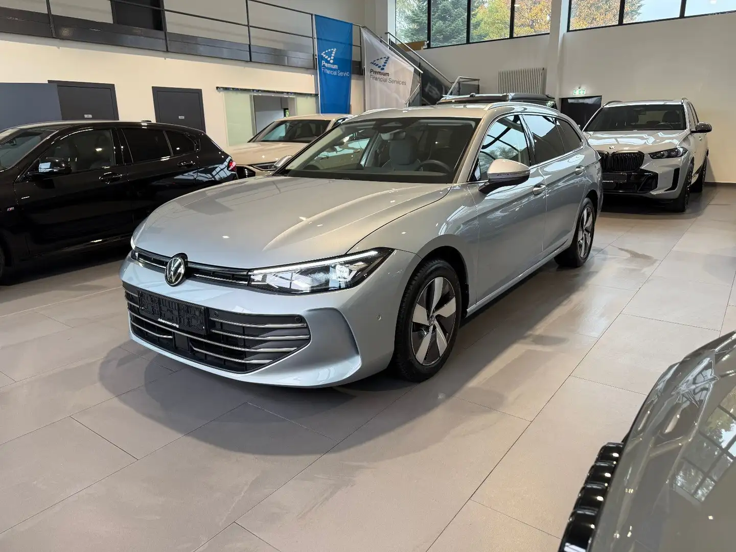 Volkswagen Passat Variant Passat Business 2.0 TDI DSG AID/ACC/LED/360°/AHK Argent - 1