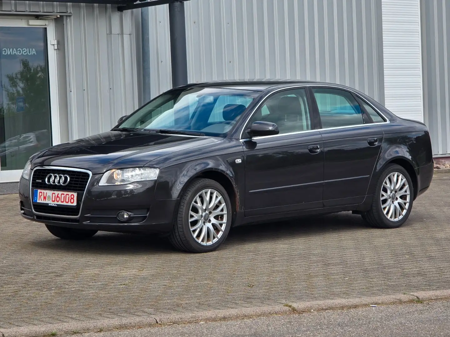 Audi A4 Lim. 3.2 FSI quattro Gris - 1