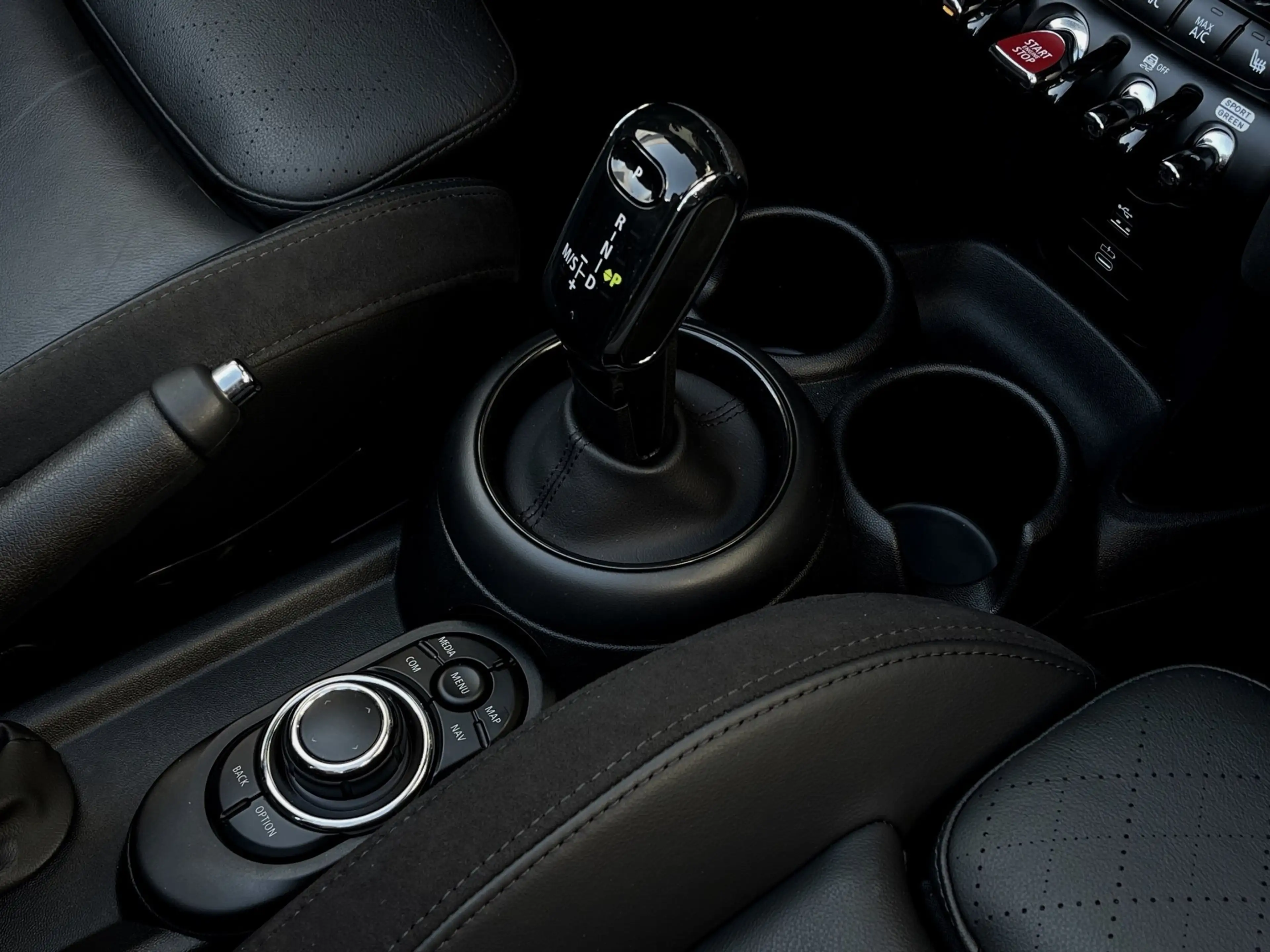 MINI Cooper Cabrio Cooper Cabrio Automatik Head-Up Leder Rückfahrkame — photo 10