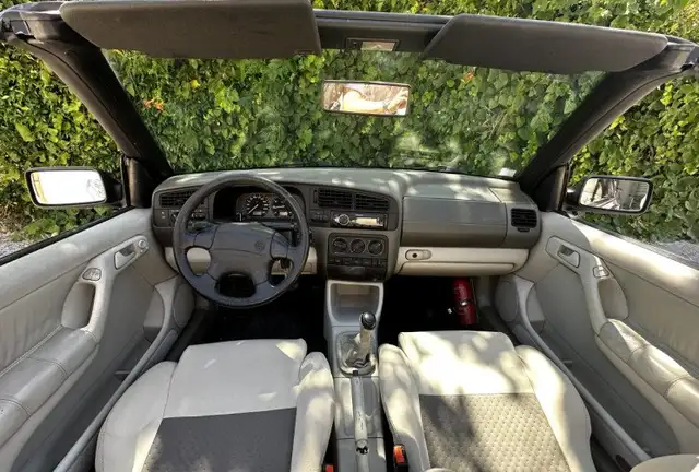 Volkswagen Golf view 11