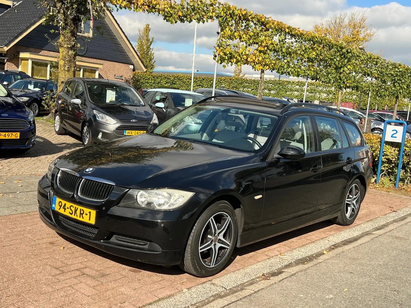 BMW 318 3-serie Touring 318i Business Line ** PANO-SCHUIFD Nero - 2
