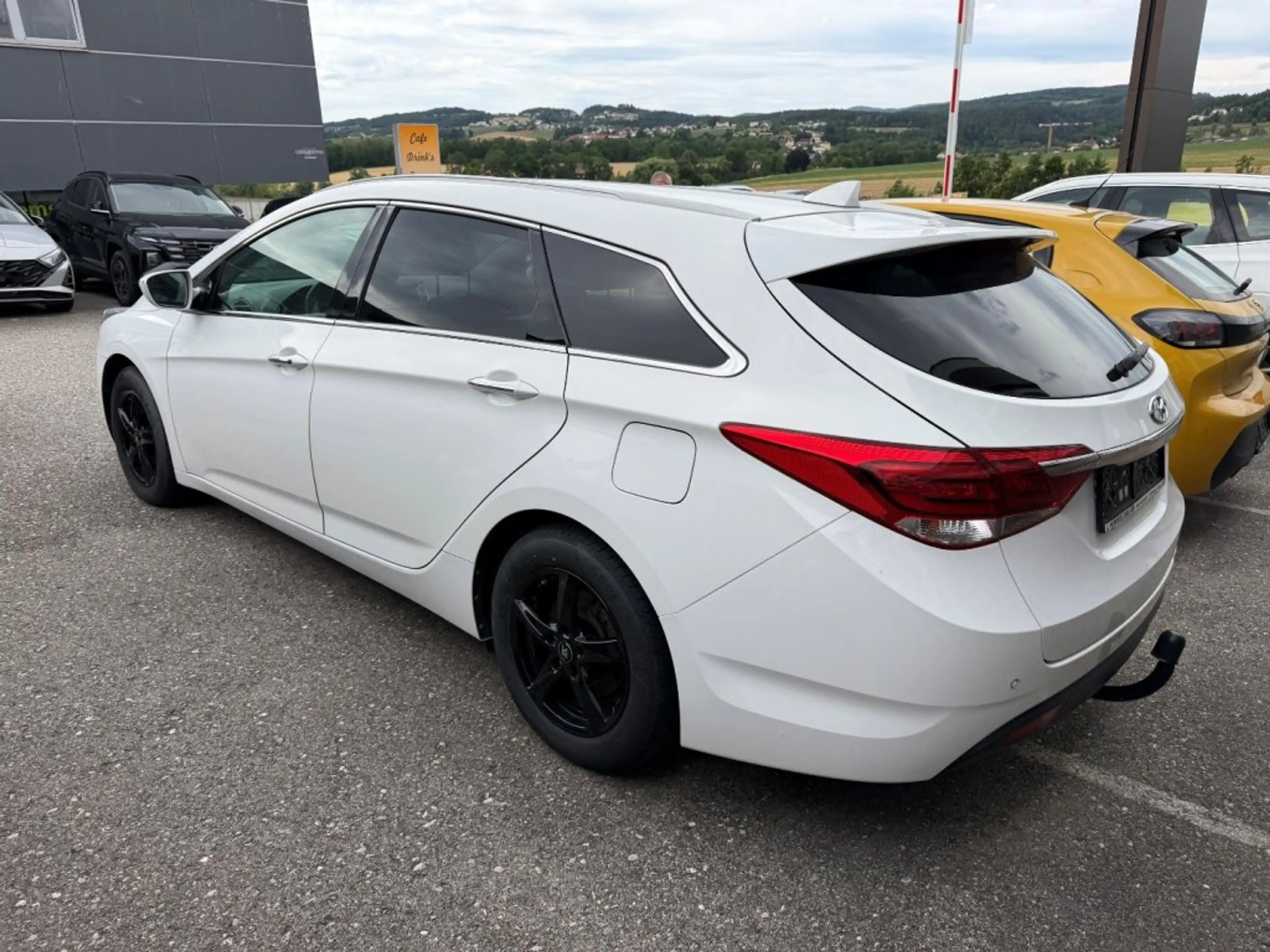 Hyundai i40 CW Business Class Plus 1,7 CRDi DCT 445pw — photo 5