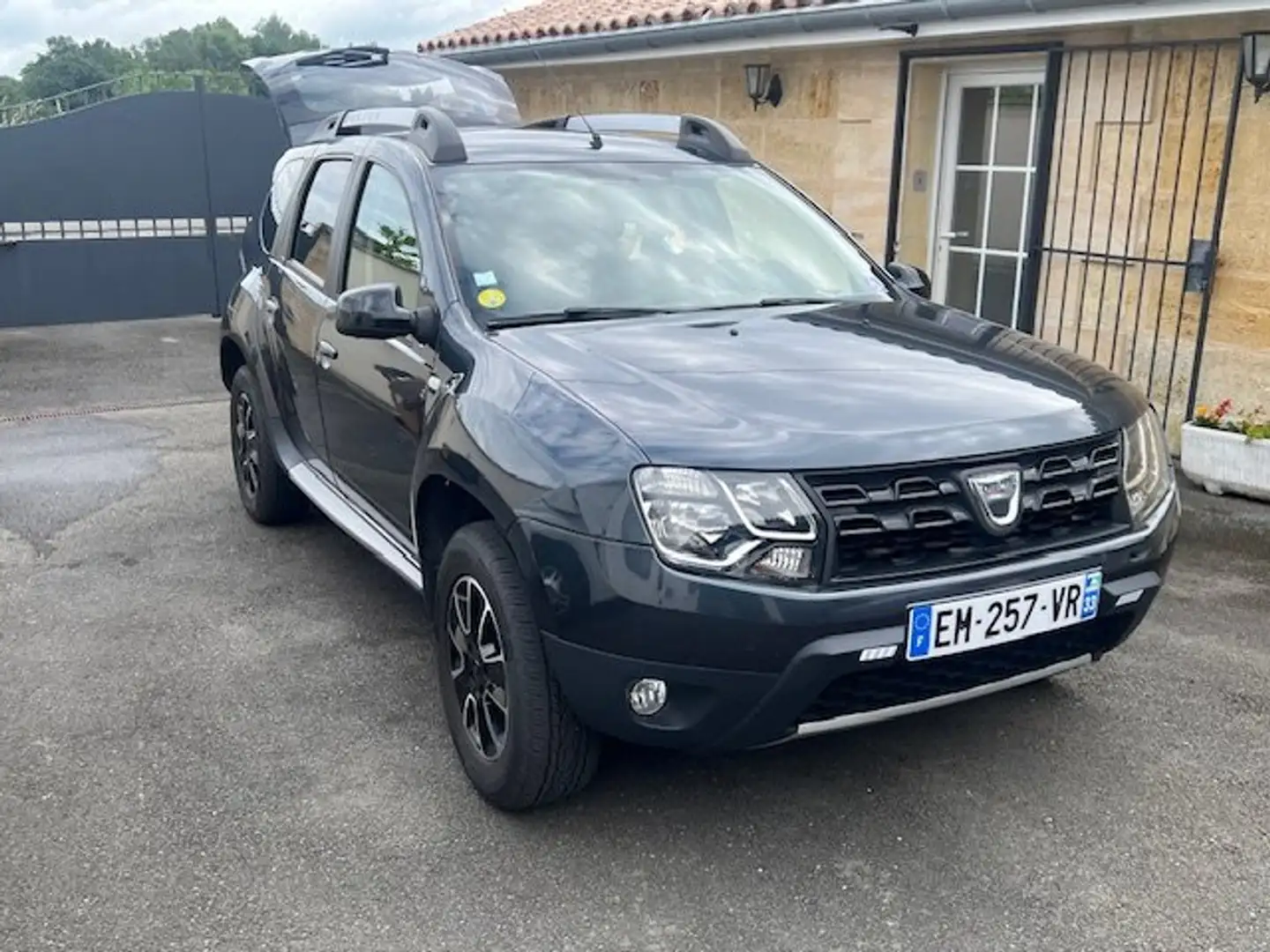 Dacia Duster Duster dCi 110 4x2 Black Touch 2017 Gris - 1