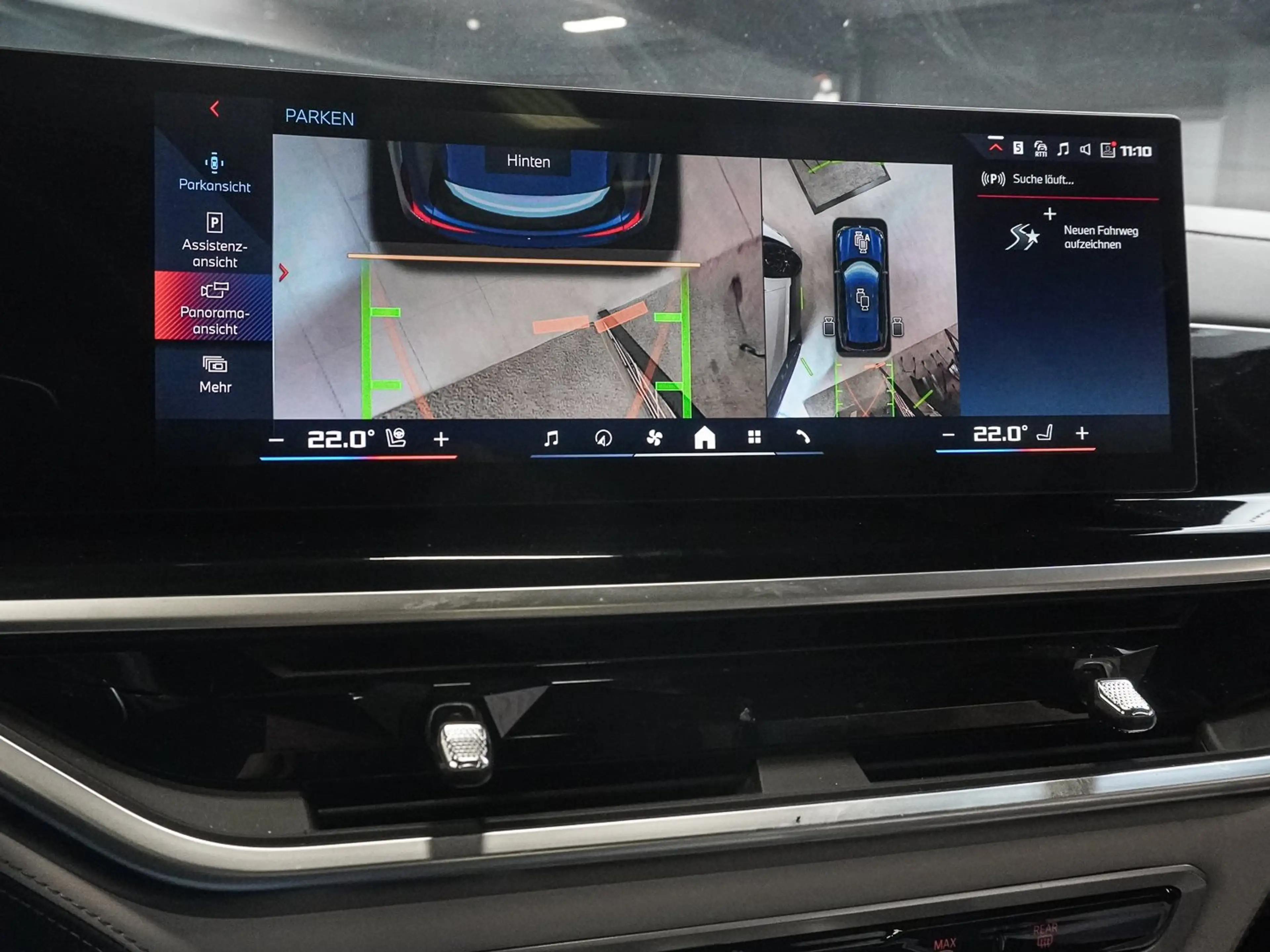 BMW X5 M60i xDrive AHK, Soft-Close, Massage, Pano, Harman — photo 12