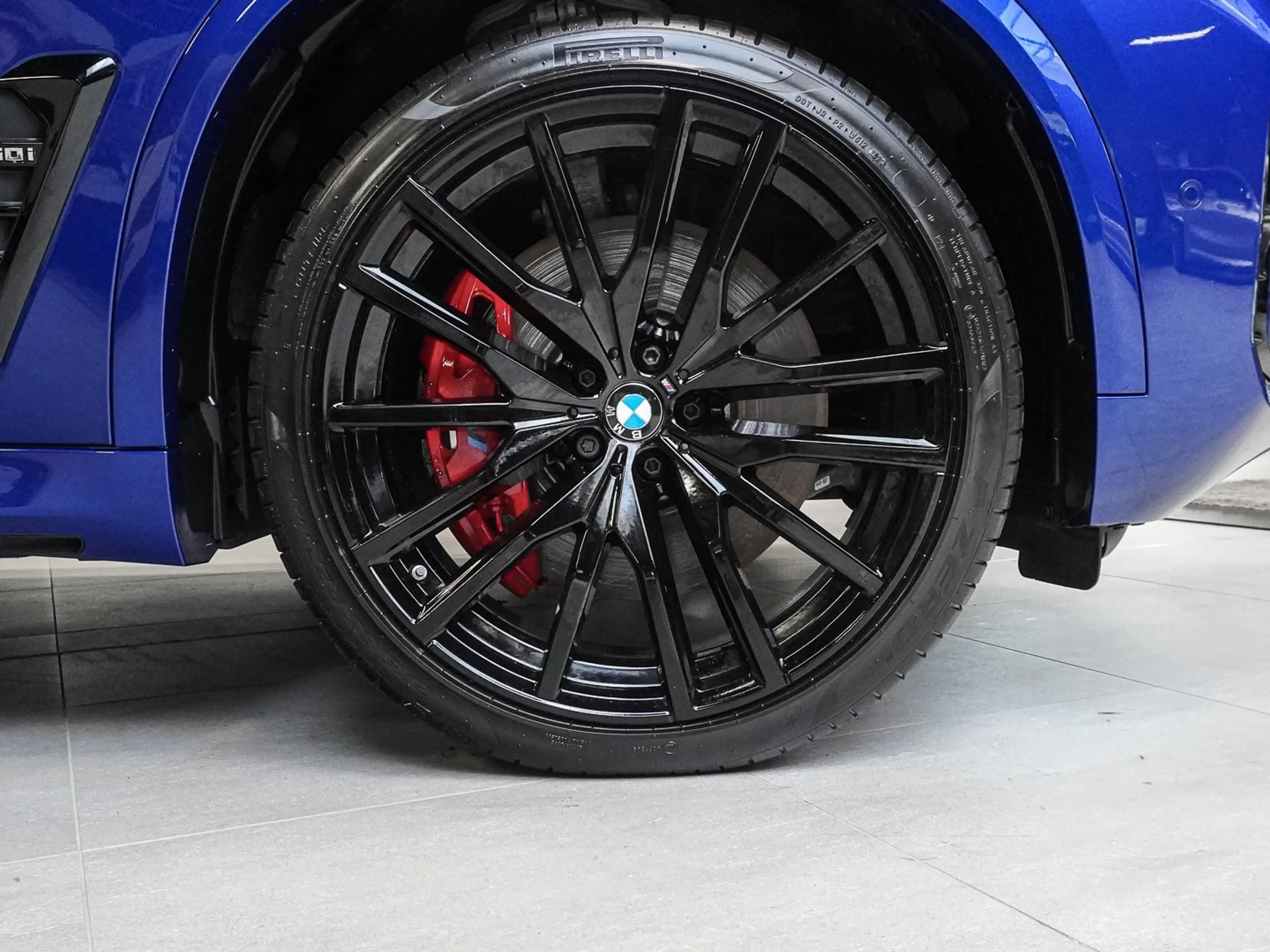 BMW X5 M60i xDrive AHK, Soft-Close, Massage, Pano, Harman — photo 5