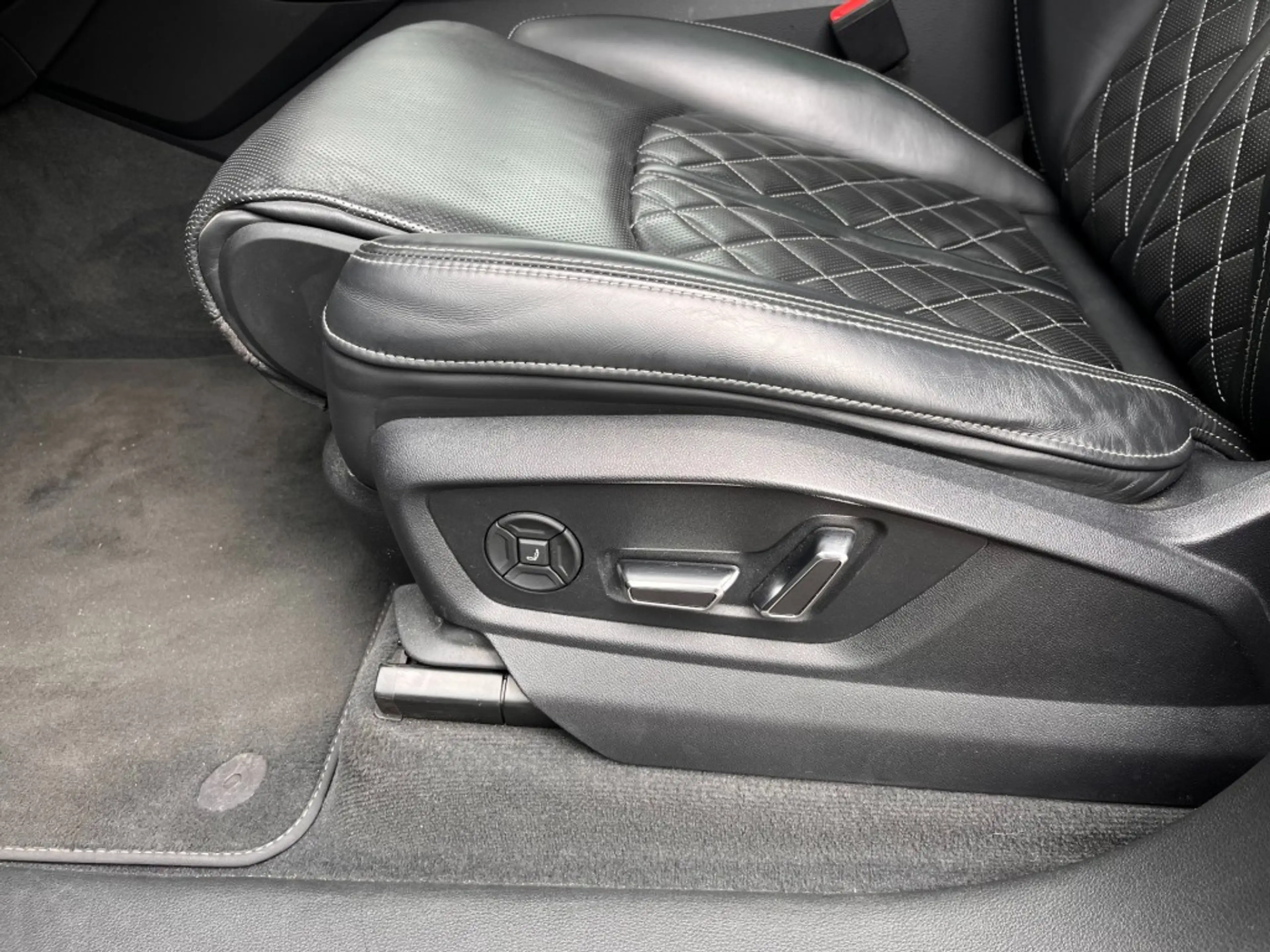 Audi SQ8 4.0 TFSI SQ8 Q. - RS ZETELS - MAXTON - 23 INCH — photo 31