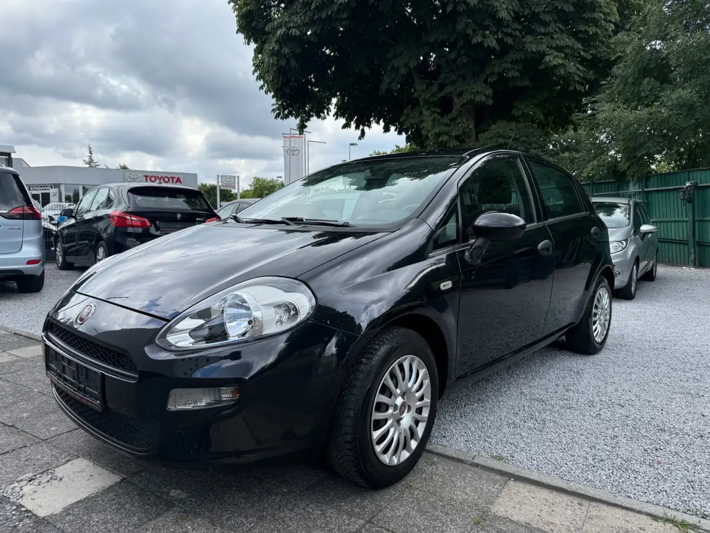 Fiat Punto More*KLIMA*1HAND*TÜV NEU* GARANTIE Negro - 1
