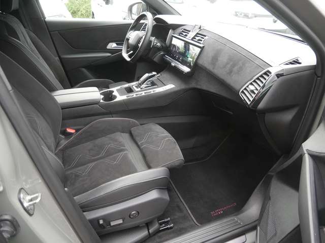 DS Automobiles DS 7 Crossback Performance Line+ BlueHDi 130