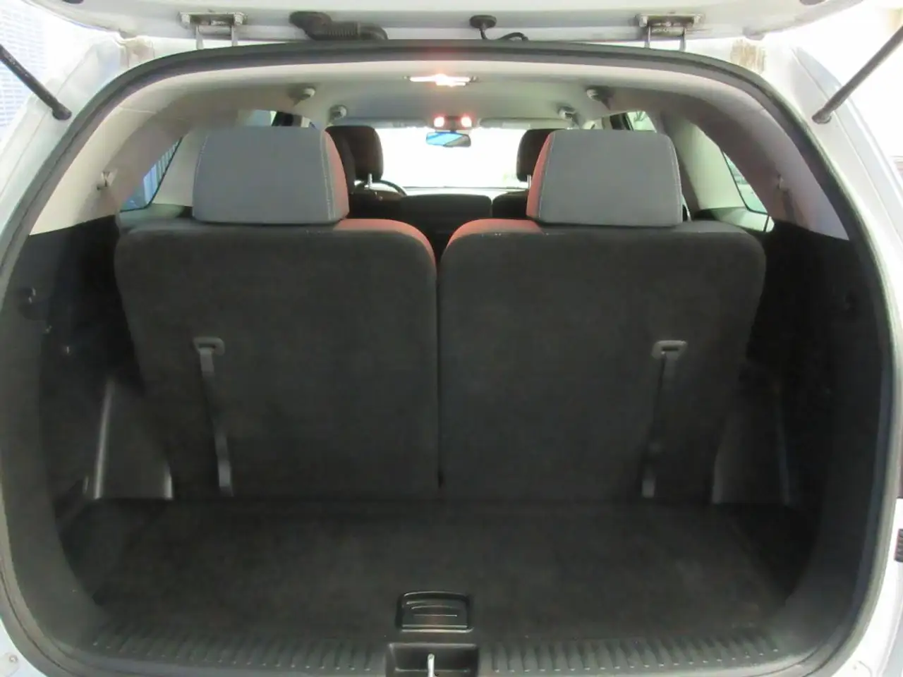 Kia Sorento снимка Kia Sorento