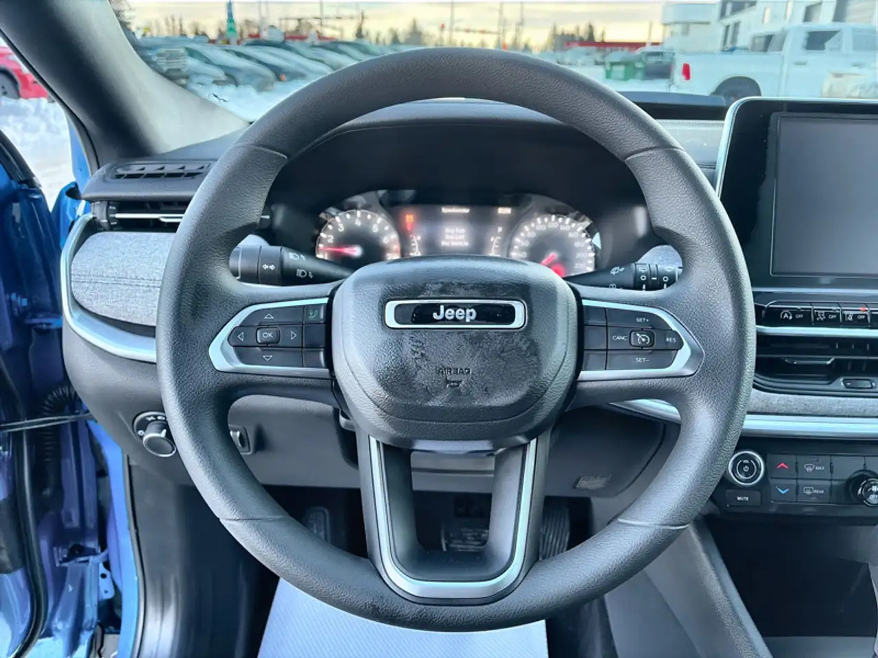 Jeep Compass снимка Jeep Compass