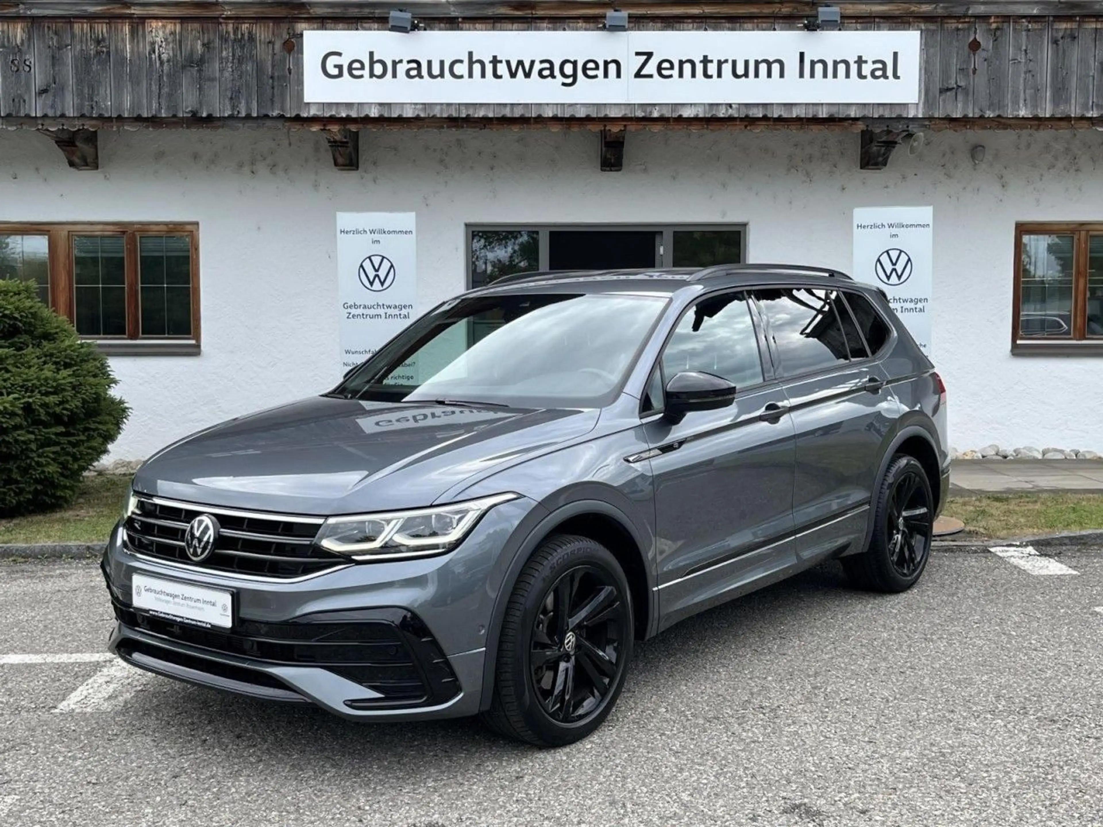 Volkswagen Tiguan Allspace 2,0 TDI DSG 4Motion R-Line Black — photo 3