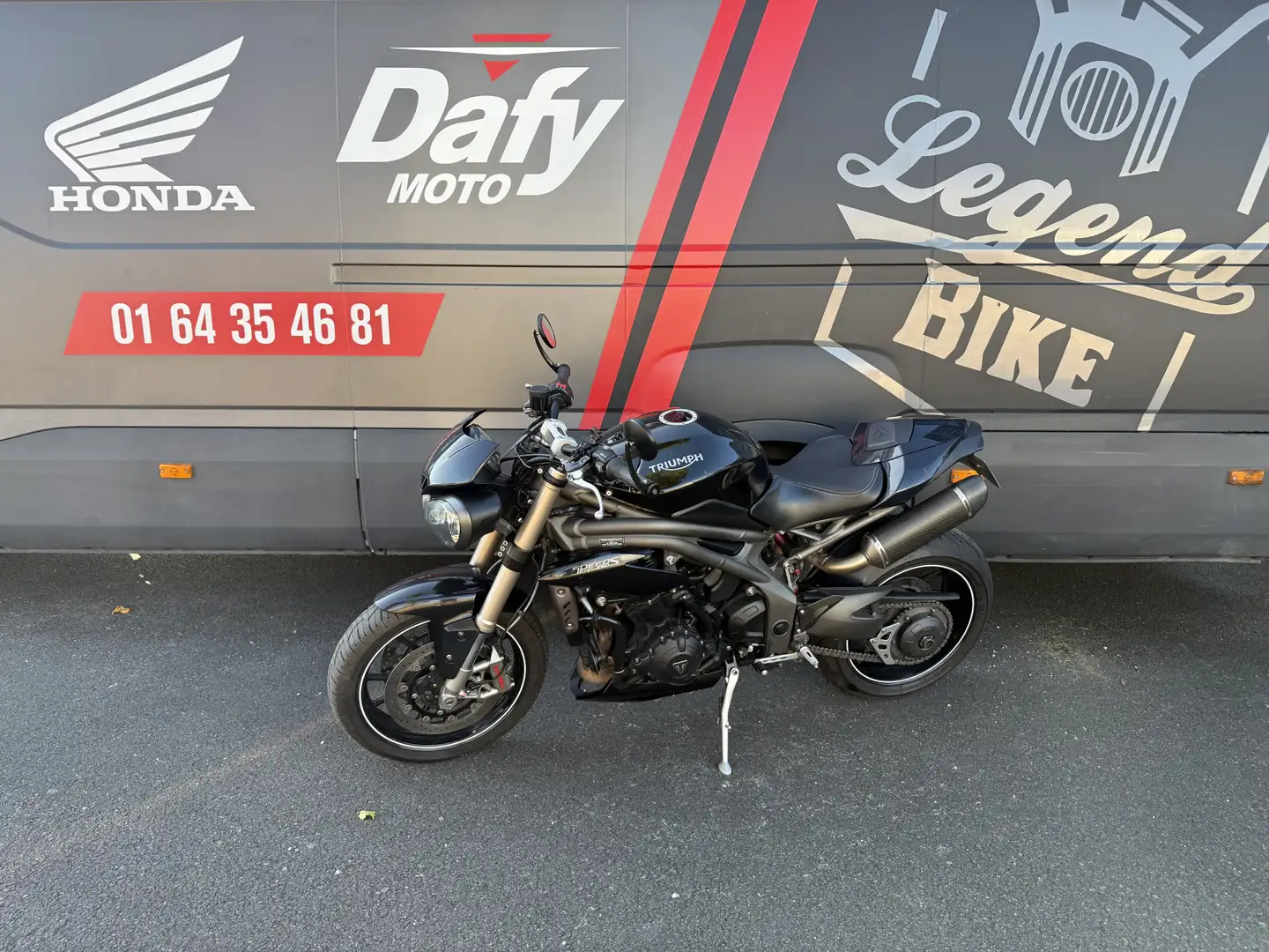 Triumph Speed Triple 1050 Zwart - 1