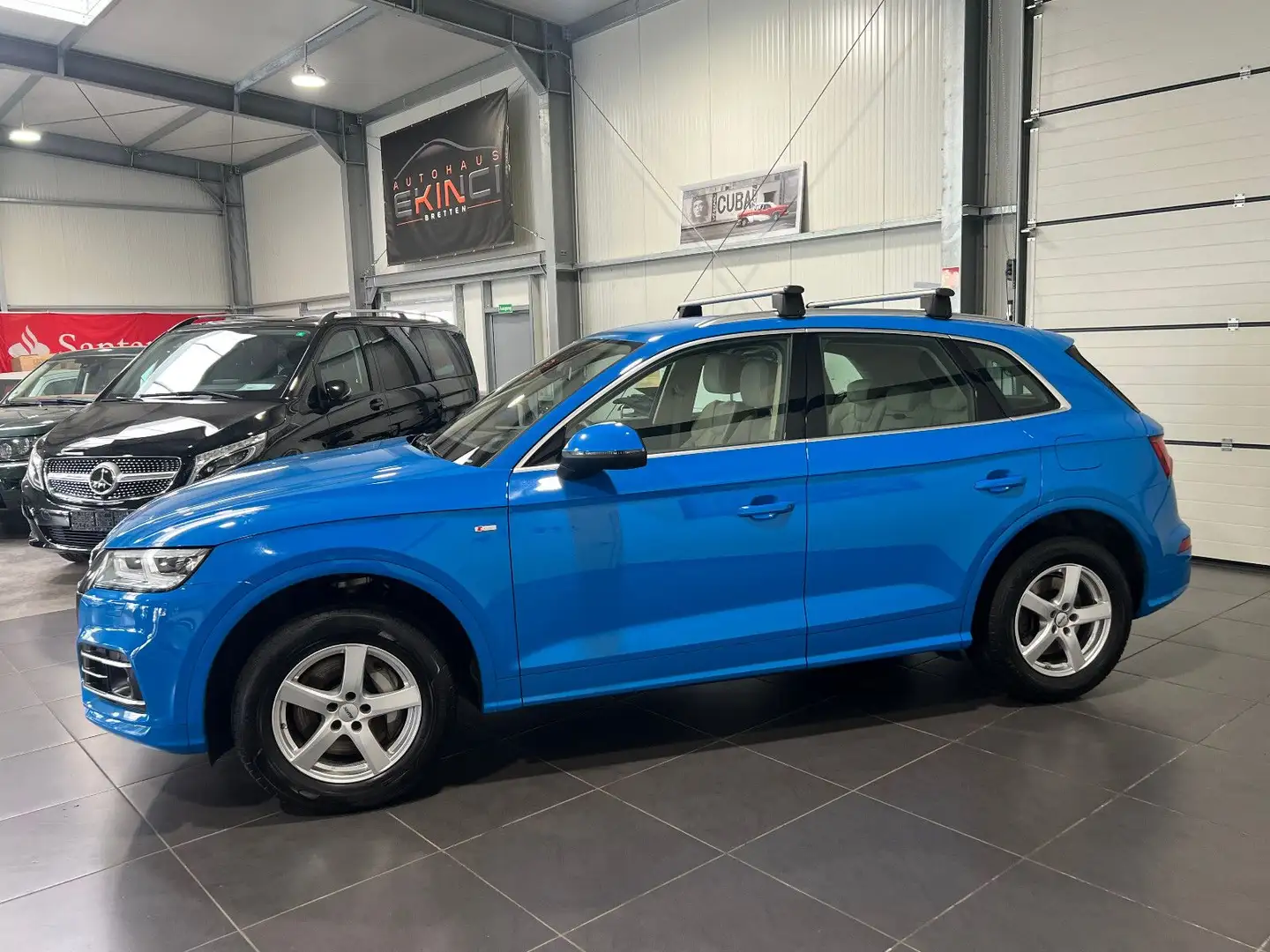 Audi Q5 55 TFSI e quattro Automatik *Navi*HUD*Leder* Bleu - 2