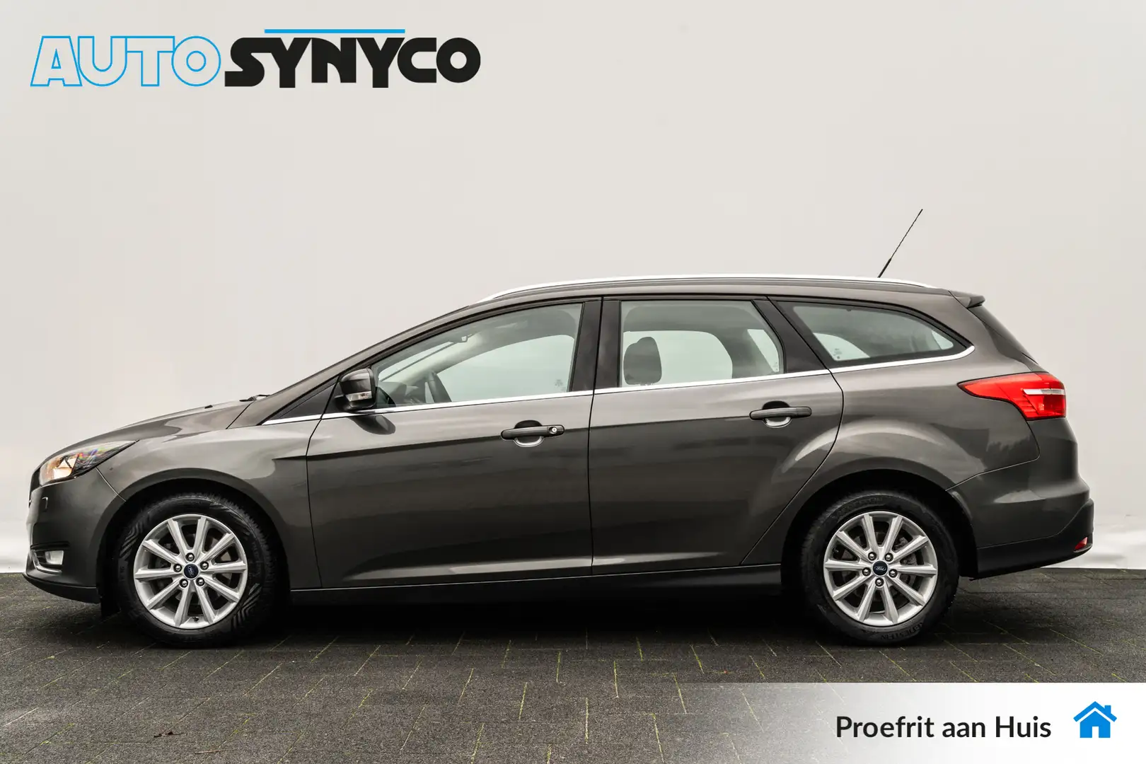 Ford Focus Wagon 1.0 Titanium | Stoelverwarming | Camera | Cr Grijs - 2