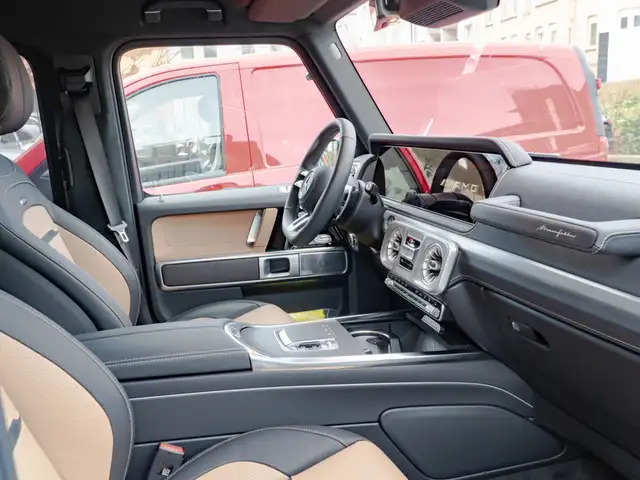 Mercedes-Benz G-Class view 8