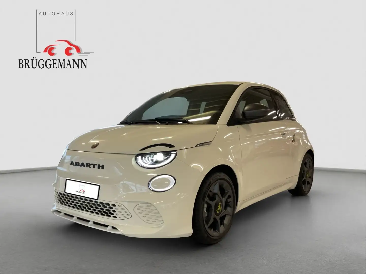 Abarth 500 e 42 kWh Bílá - 1