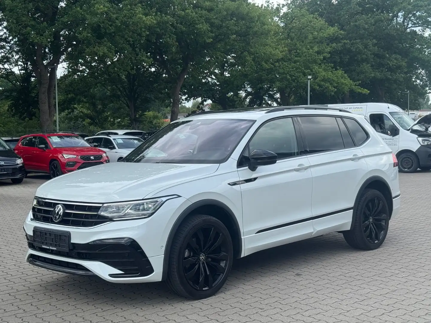 Volkswagen Tiguan Allspace R-Line 4M °Pano°StdHz°360°H&K° Weiß - 1
