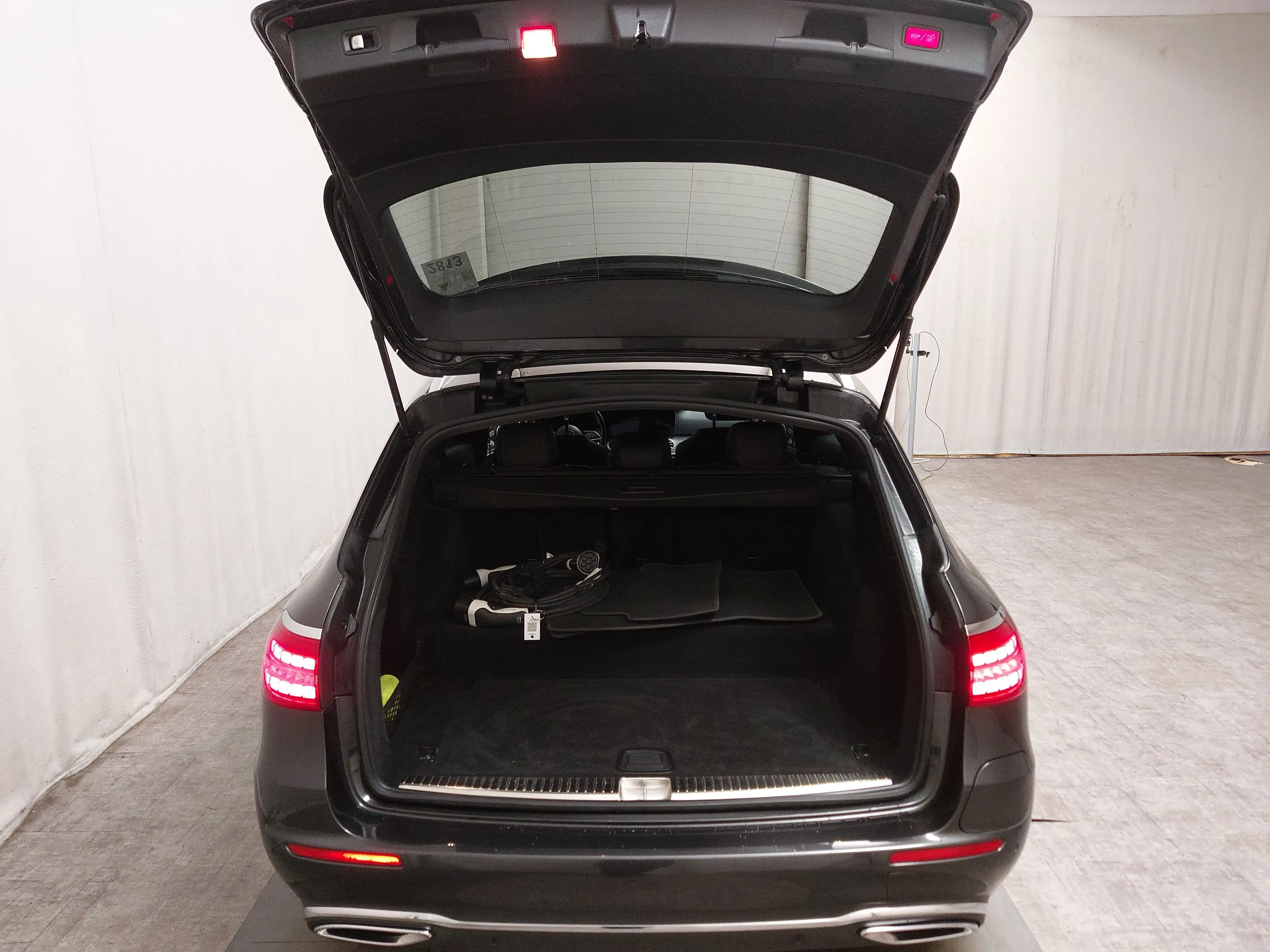 Mercedes-Benz E 300 E 300 NAVI TEMPO MFL SHZ VC KAMERA ACC LED MEMORY RFK — photo 15