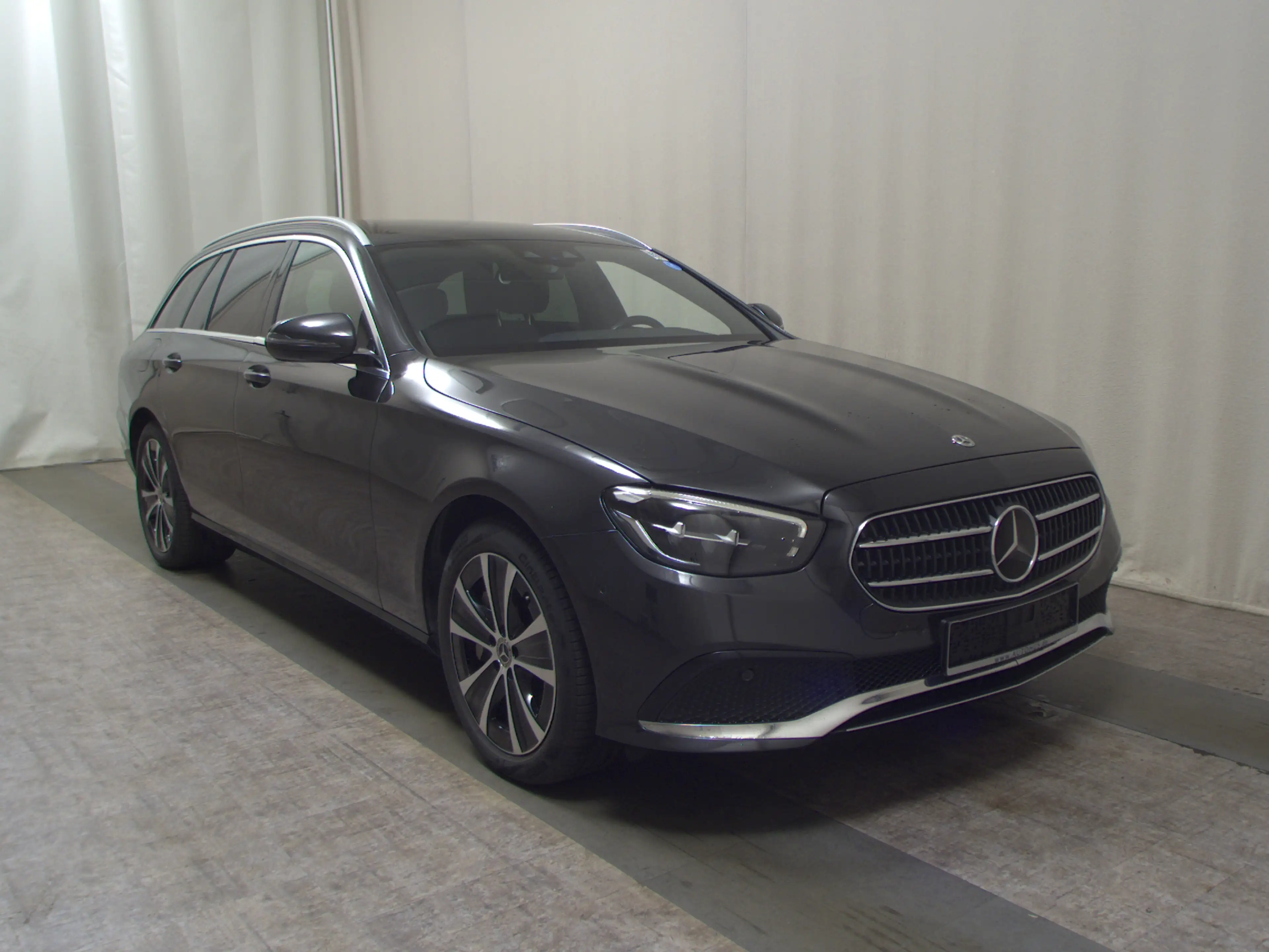 Mercedes-Benz E 300 E 300 NAVI TEMPO MFL SHZ VC KAMERA ACC LED MEMORY RFK — photo 3