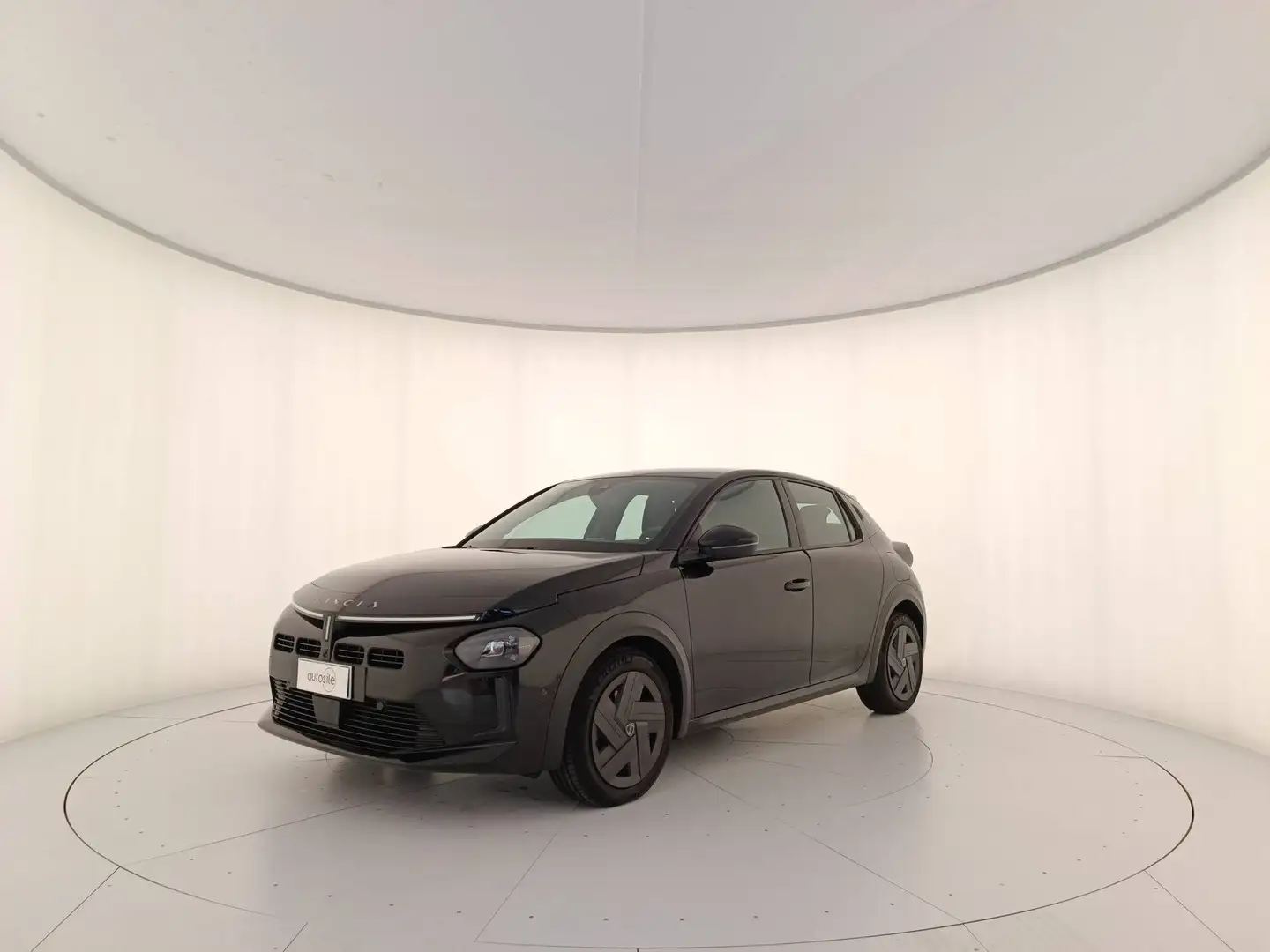 Lancia Ypsilon 1.2 mhev Nero - 1