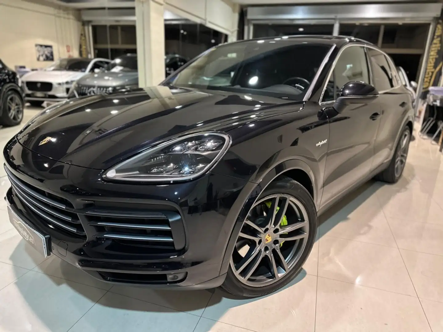 Porsche Cayenne E-Hybrid Aut. Noir - 1