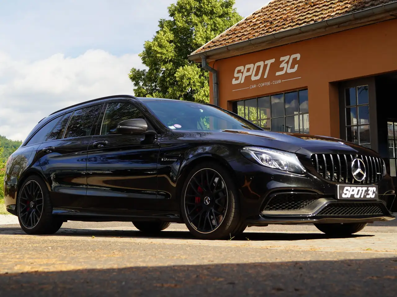 Mercedes-Benz C 63 AMG