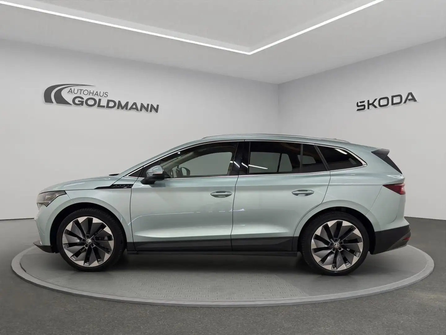 Skoda Enyaq iV 80 Suite Silber - 2