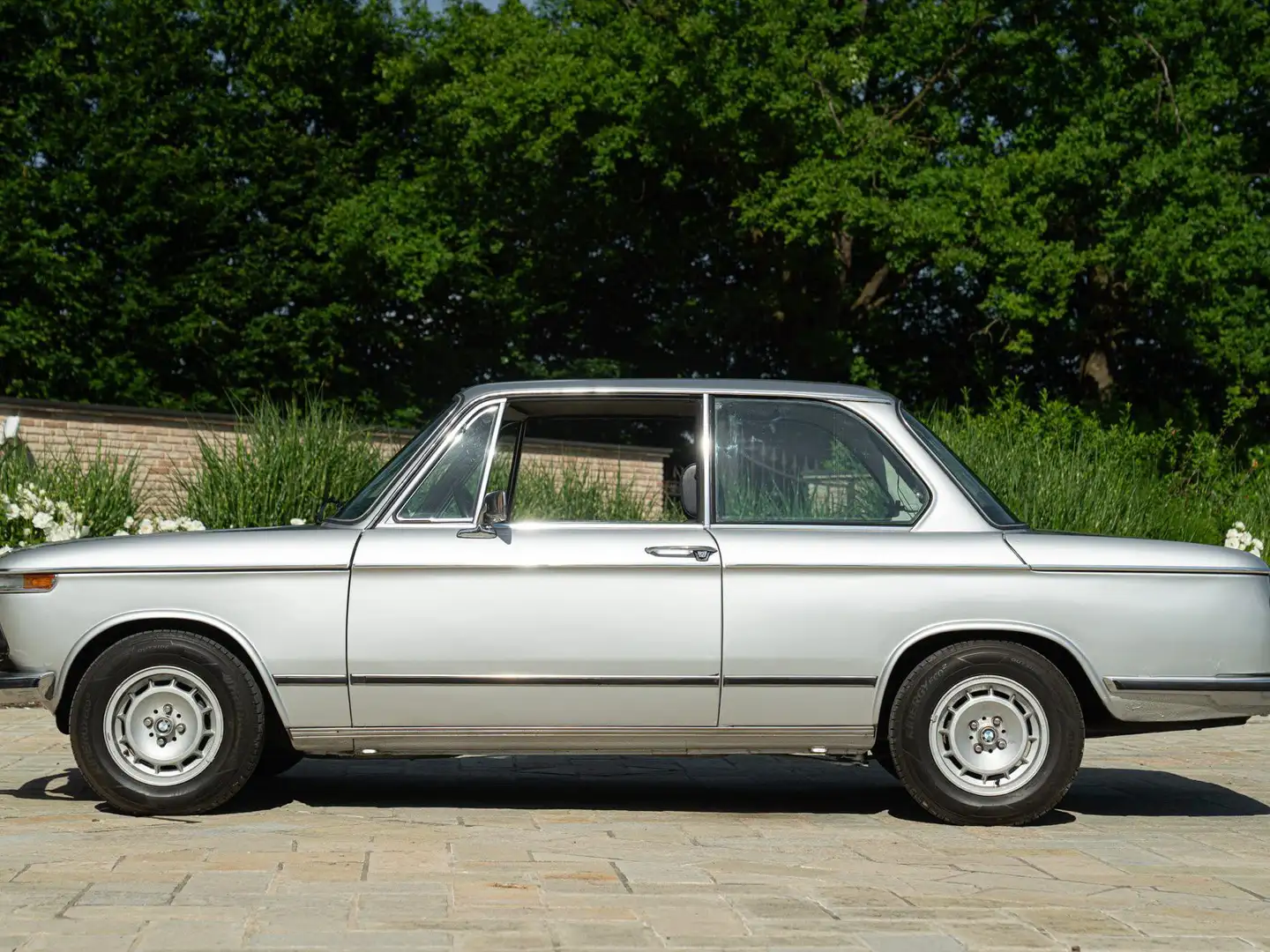 BMW 2002 Tii Gri - 2