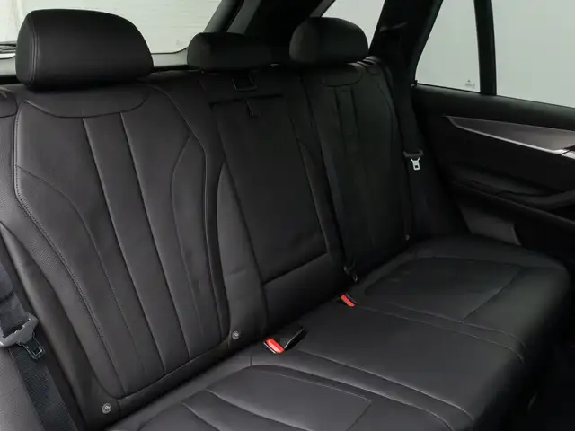BMW X5 M view 28