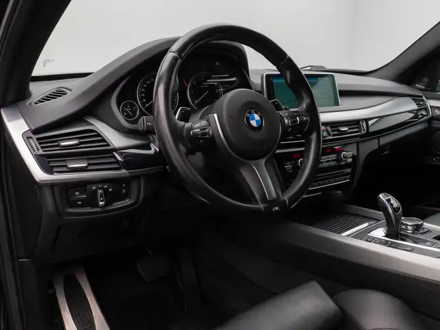 BMW X5 M view 20