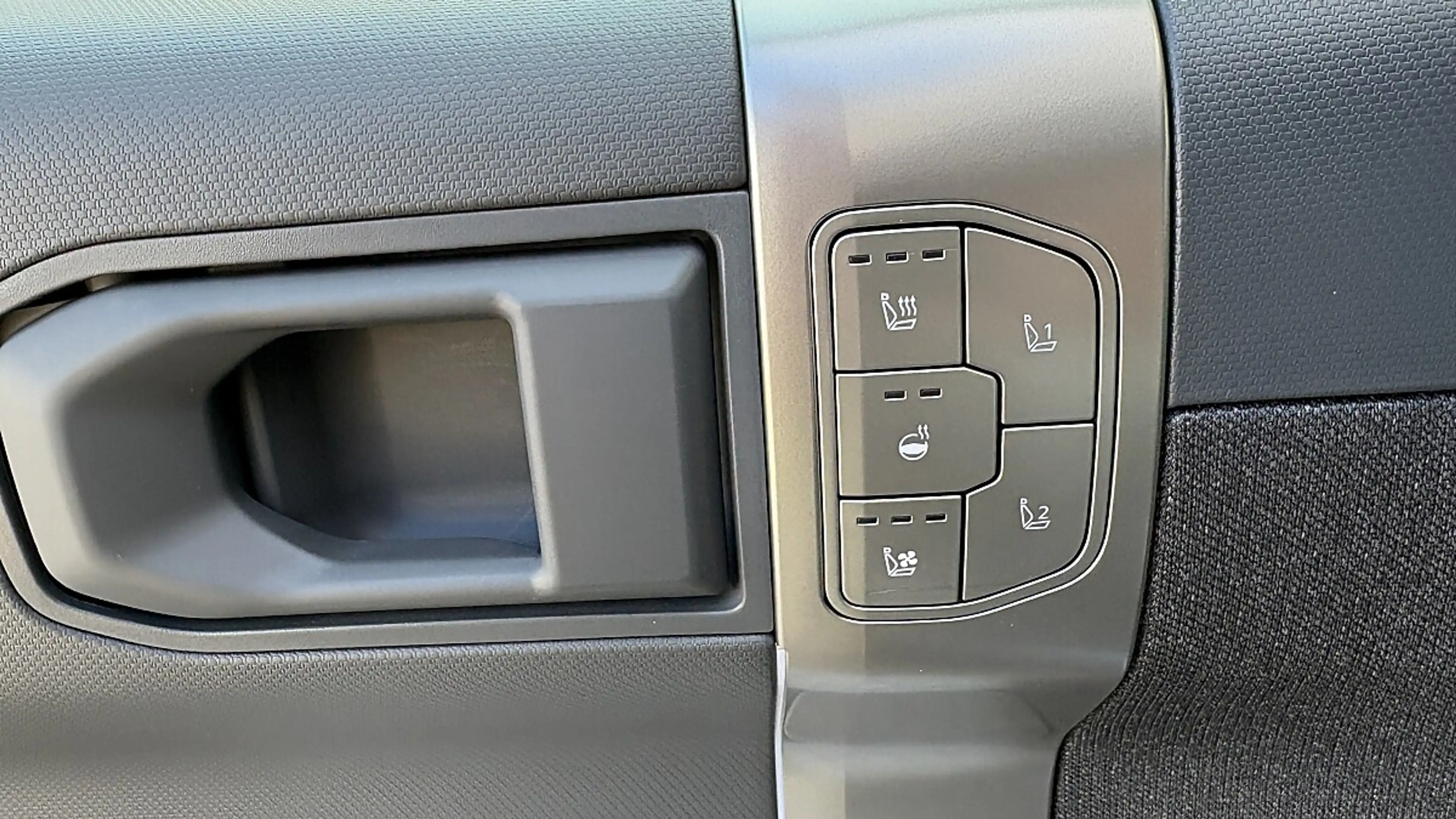Kia EV3 AWD 81,4kWh GT-Line SD — photo 10
