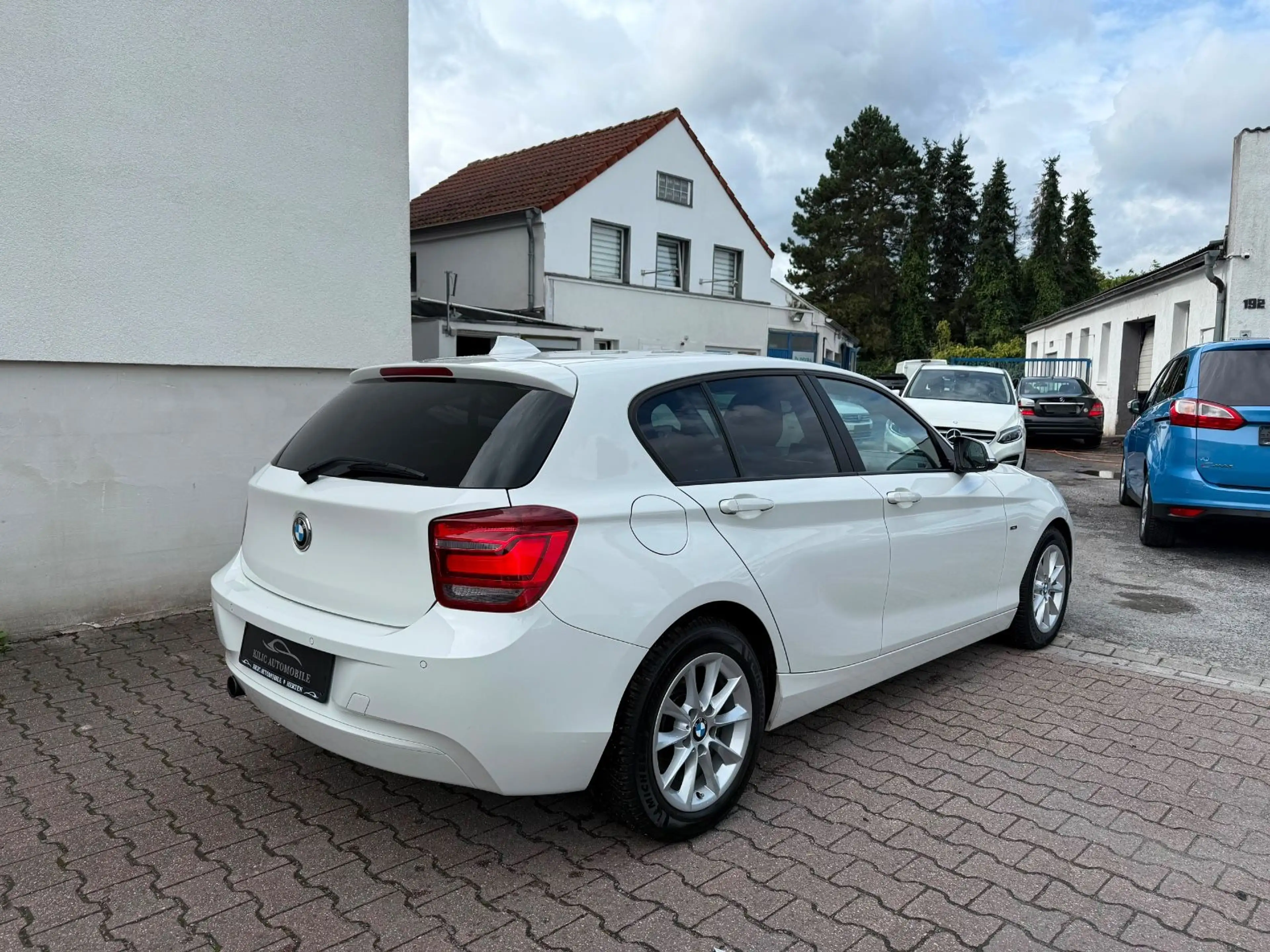 BMW 118 i Automatik*2.Hand*BiXenon*Navi*Kamera*AHK — photo 6