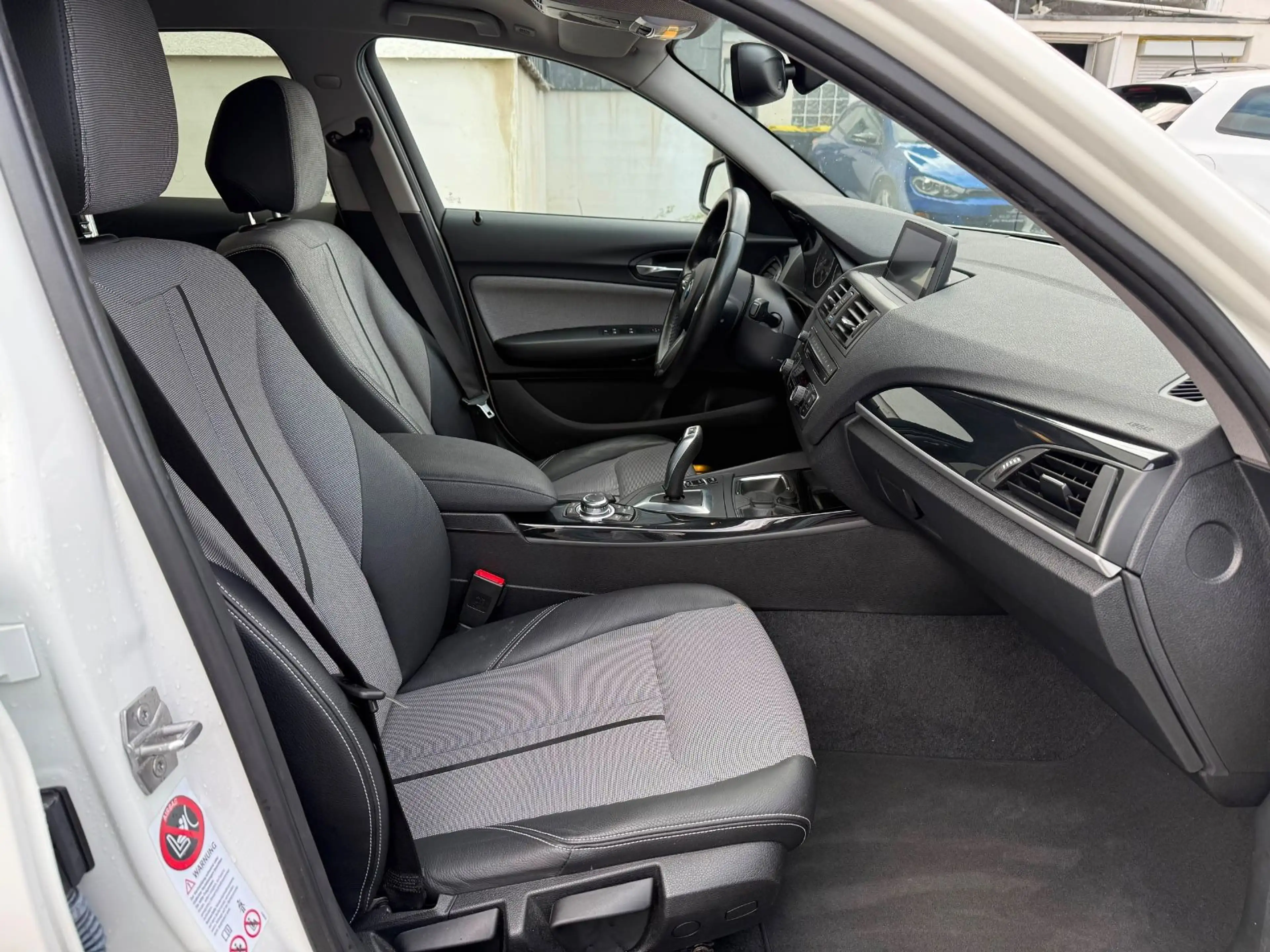 BMW 118 i Automatik*2.Hand*BiXenon*Navi*Kamera*AHK — photo 19
