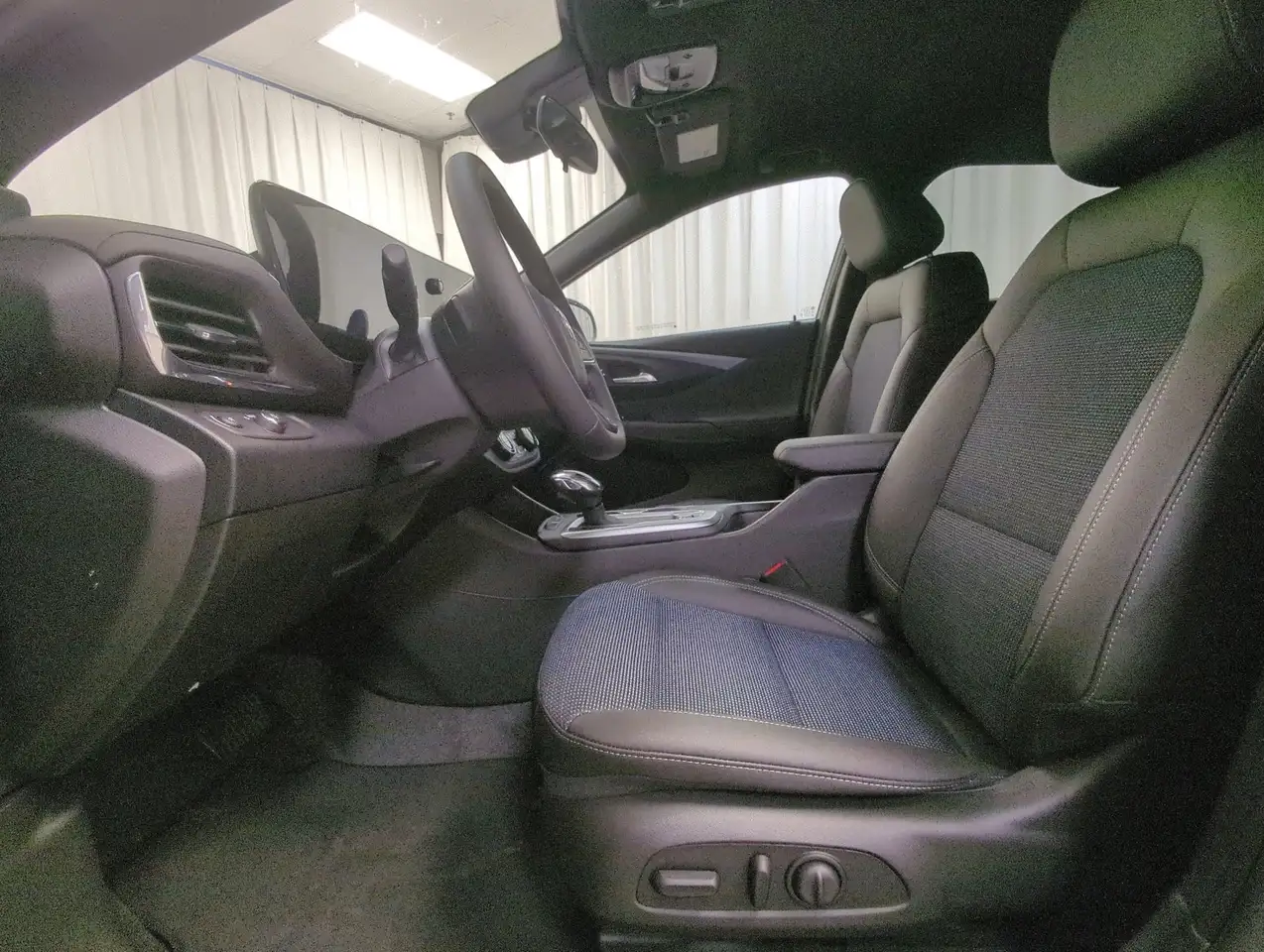 Buick Envista снимка Buick Envista